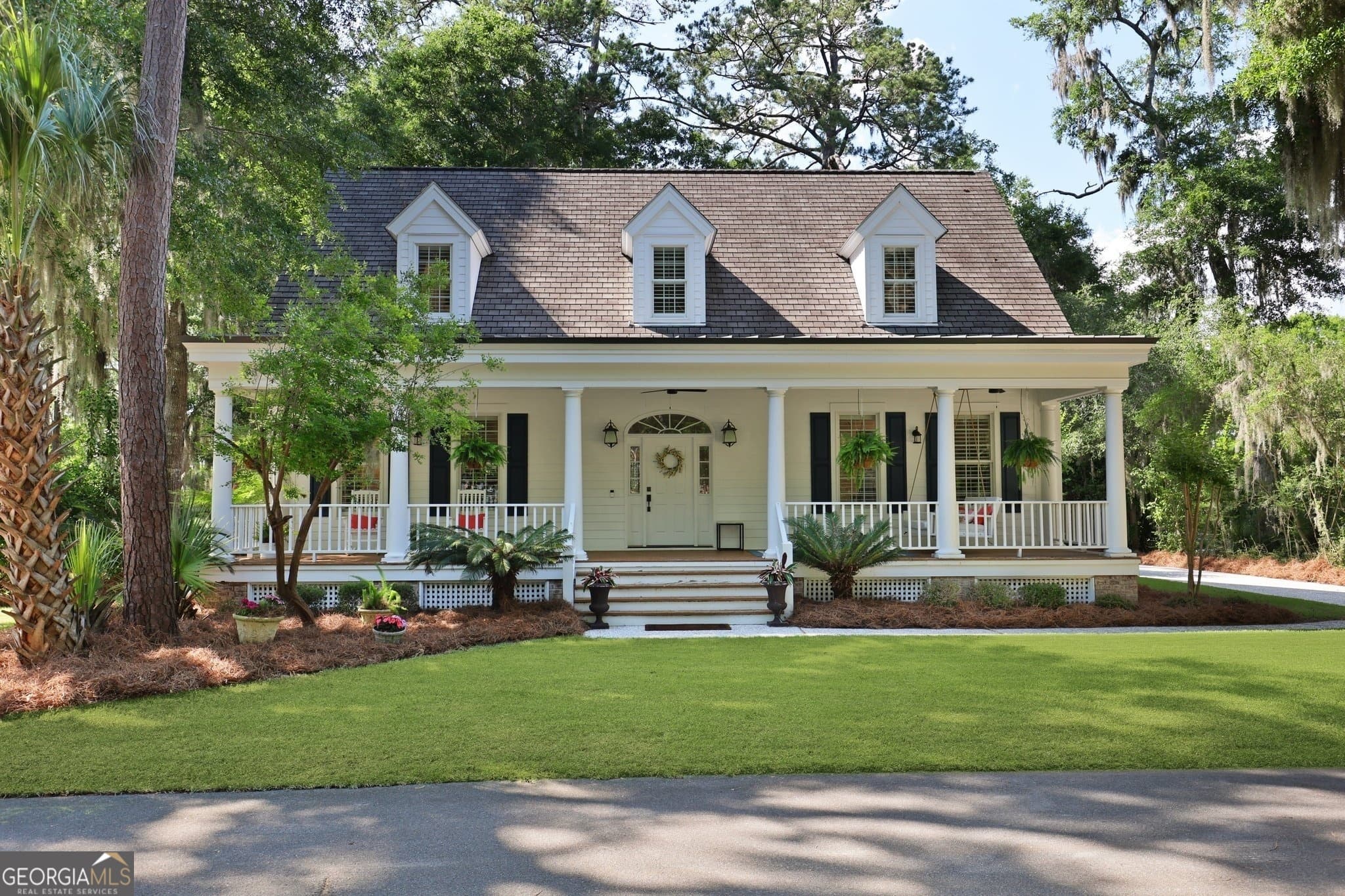 4 bedroom, 4.5 bathroom, 2,836 sq ft single family residence sold at 1 Captain Browns Way, Savannah, GA 31411