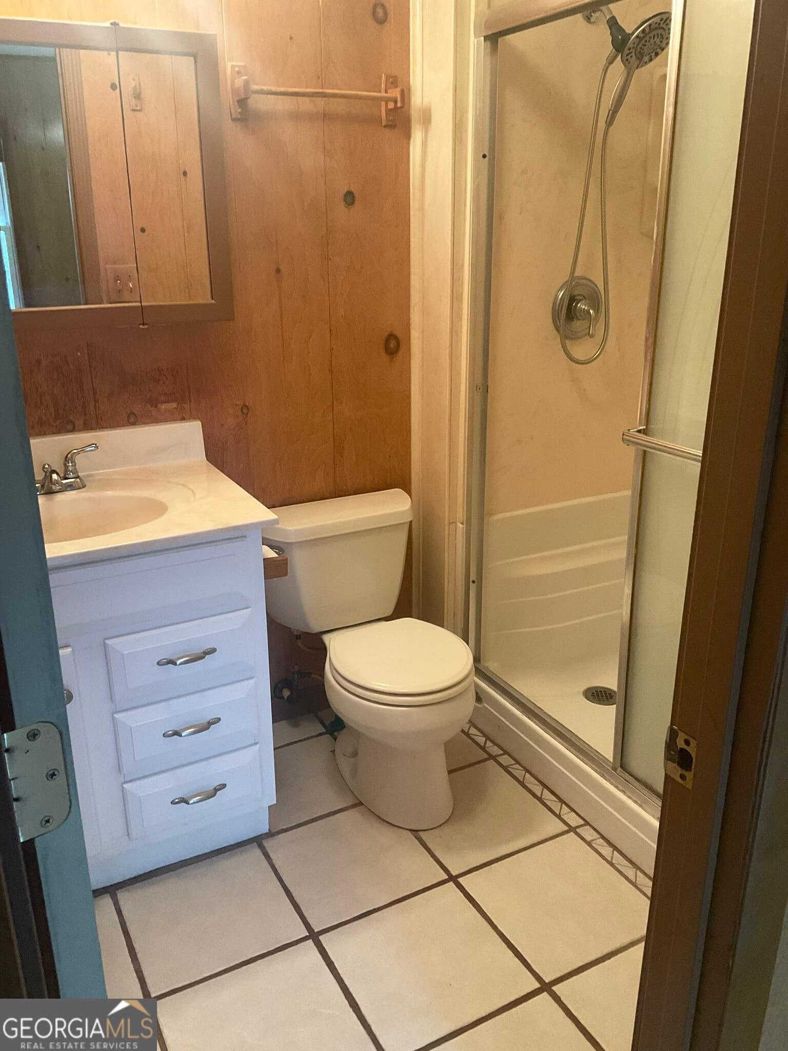 3 bedroom, 2 bathroom, 1,284 sq ft single family residence under contract at 203 Bishop Circle, St. Marys, GA 31558 — photo 4