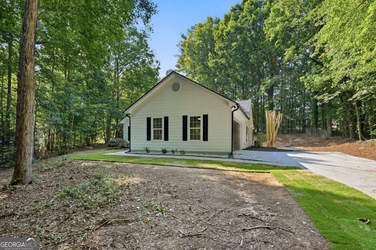 3 bedroom, 2 bathroom single family residence for sale at 1994 Atha Woods Drive, Monroe, GA 30655 — photo 1 of 34