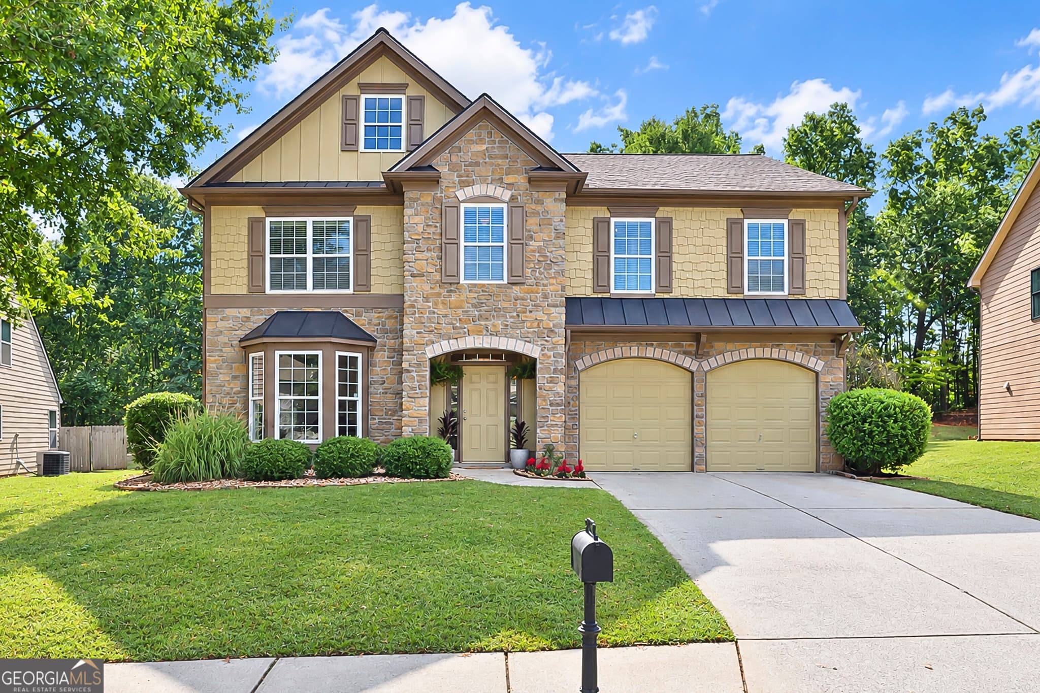 4 bedroom, 2.5 bathroom, 3,042 sq ft single family residence for sale at 135 Carlisle Street, Newnan, GA 30263