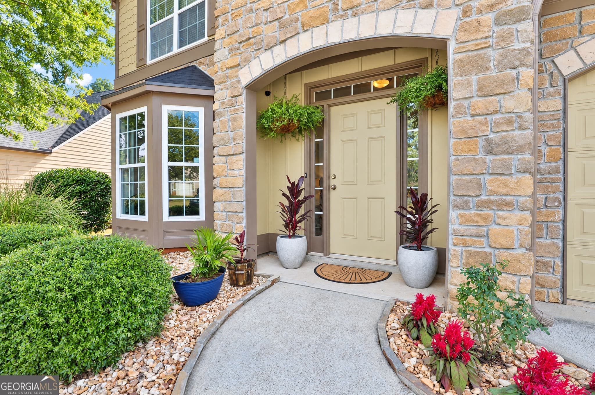 4 bedroom, 2.5 bathroom, 3,042 sq ft single family residence for sale at 135 Carlisle Street, Newnan, GA 30263 — photo 5