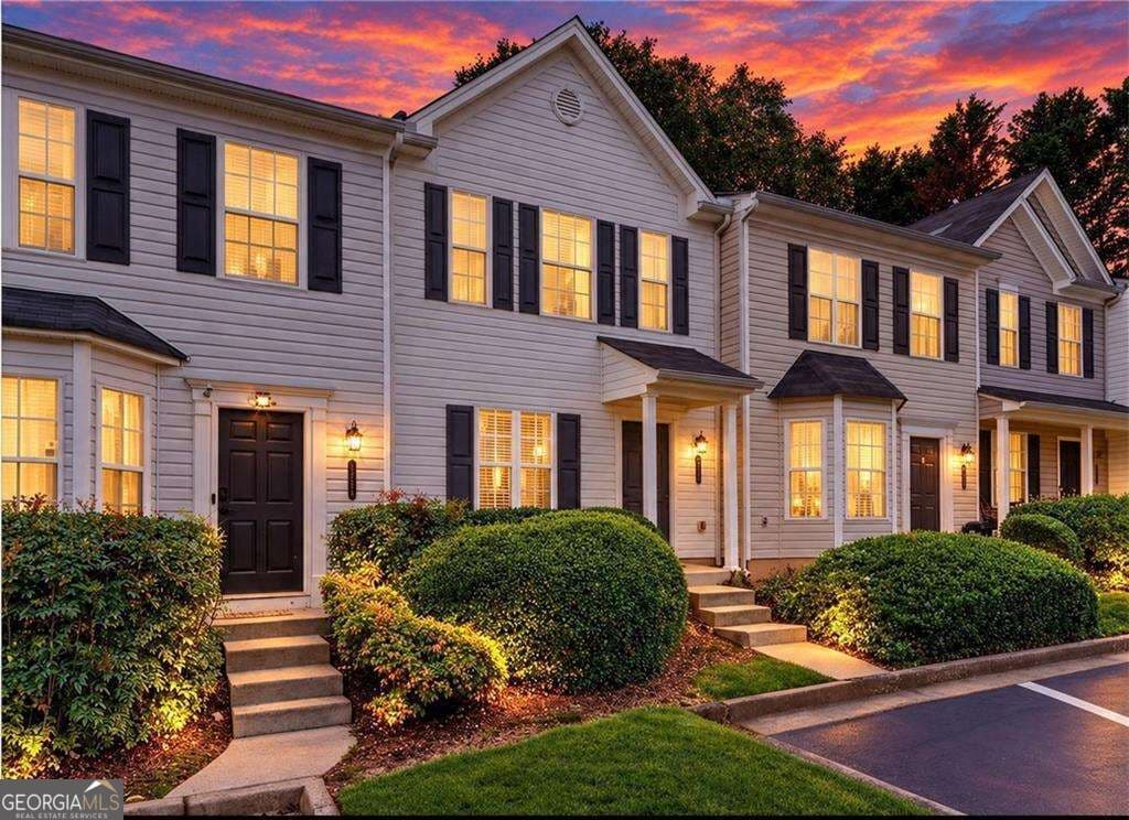 2 bedroom, 2.5 bathroom townhouse for rent at 6582 Arbor Gate Drive 6, Mableton, GA 30126 for $1,900 a month — photo 1 of 10