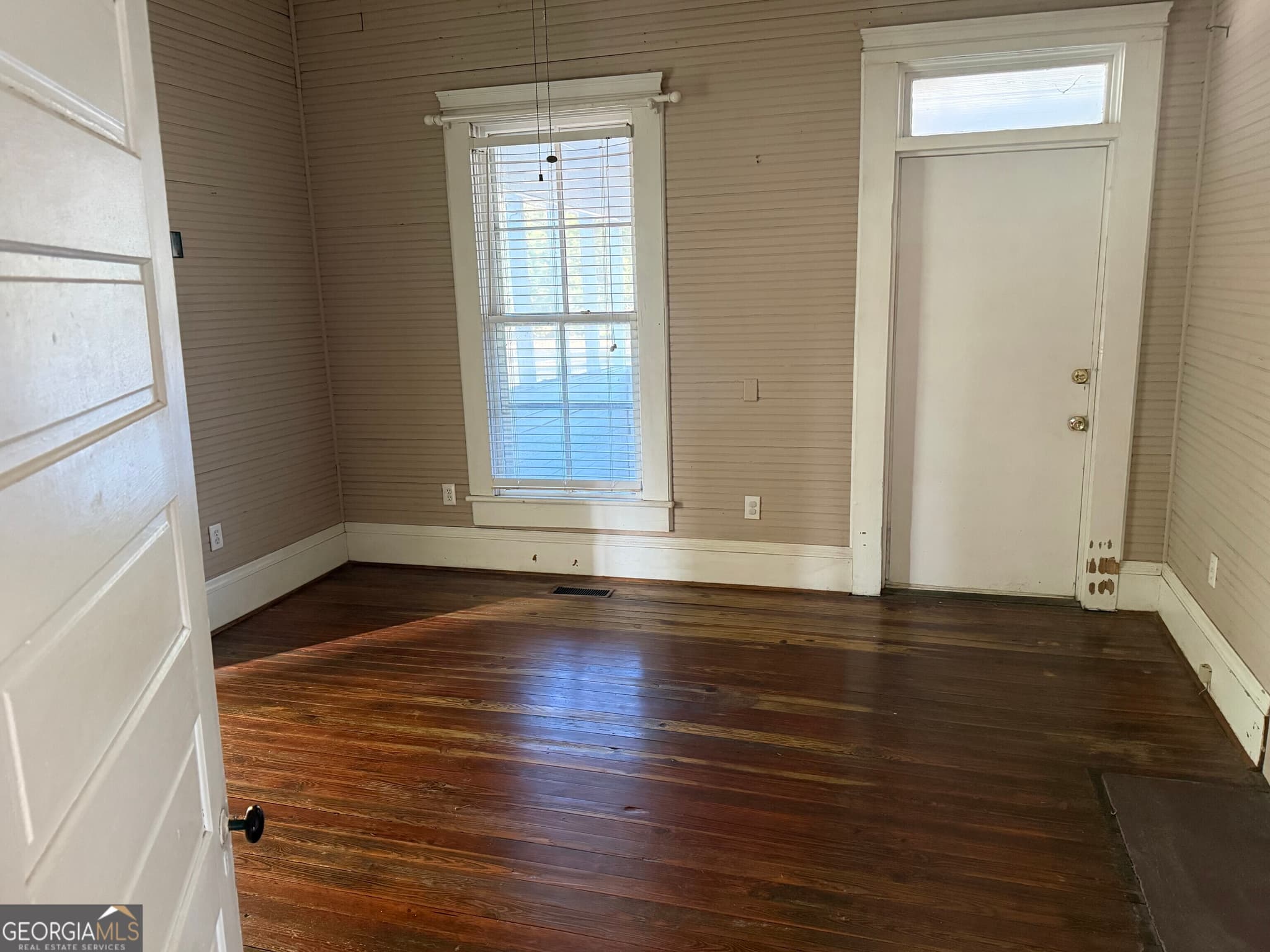 2 bedroom, 1 bathroom, 1,462 sq ft single family residence for sale at 315 Pine Avenue, Pinehurst, GA 31070 — photo 9