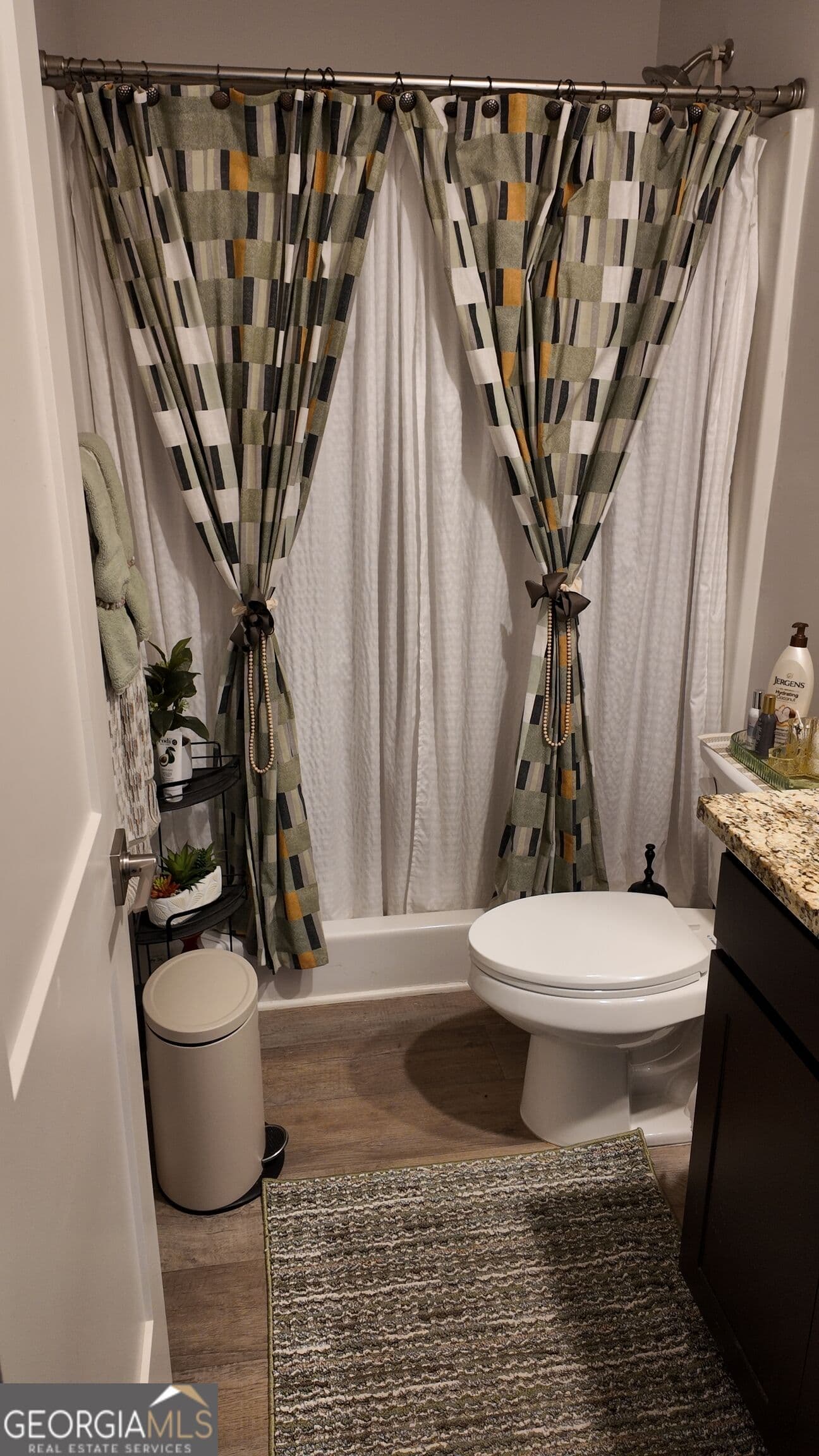 4 bedroom, 3 bathroom, 2,450 sq ft single family residence for sale at 498 daffodil Lane, Mcdonough, GA 30253 — photo 9