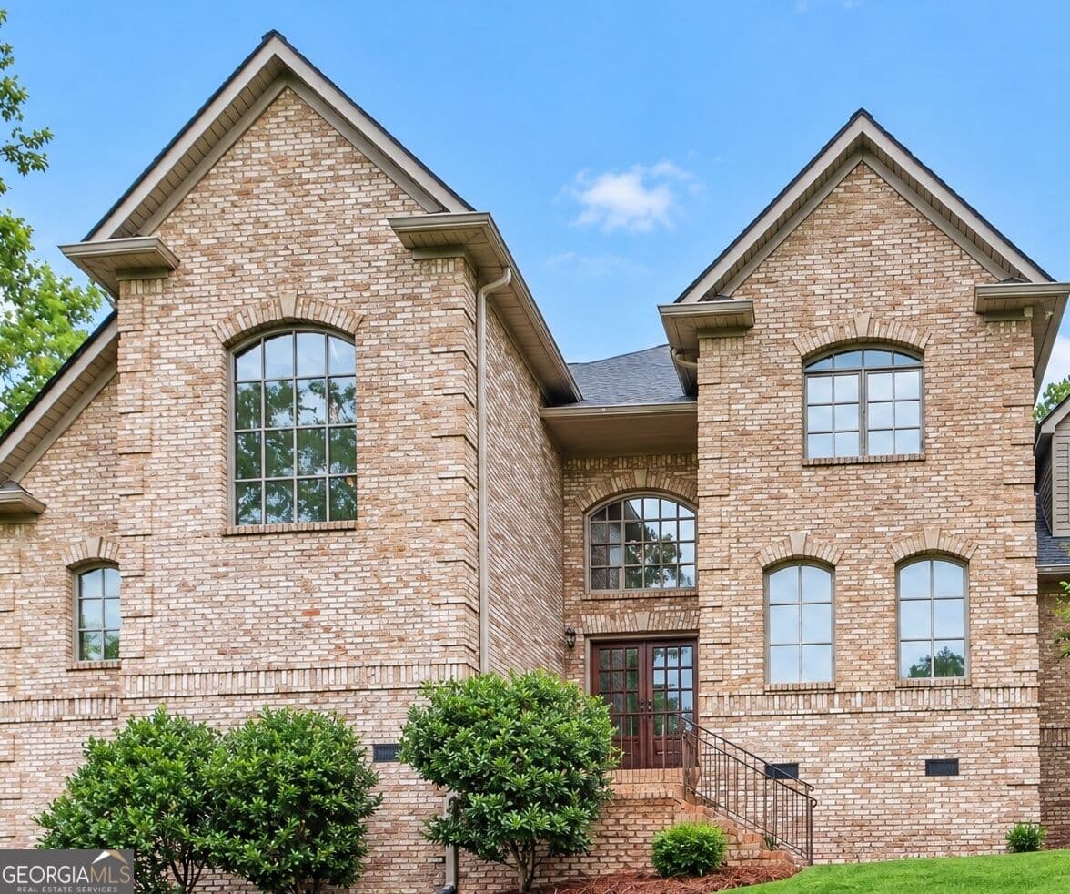 4 bedroom, 3.5 bathroom, 3,233 sq ft single family residence for sale at 111 S Cloudview Road, Rome, GA 30161 — photo 2