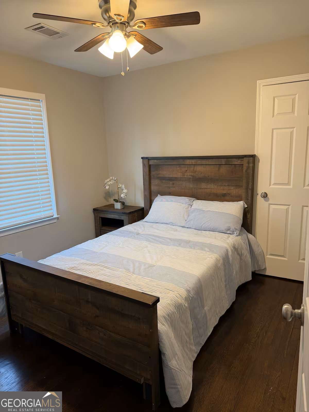 3 bedroom, 2 bathroom, 1,329 sq ft single family residence for sale at 2301 Amber Way, Decatur, GA 30032 — photo 8