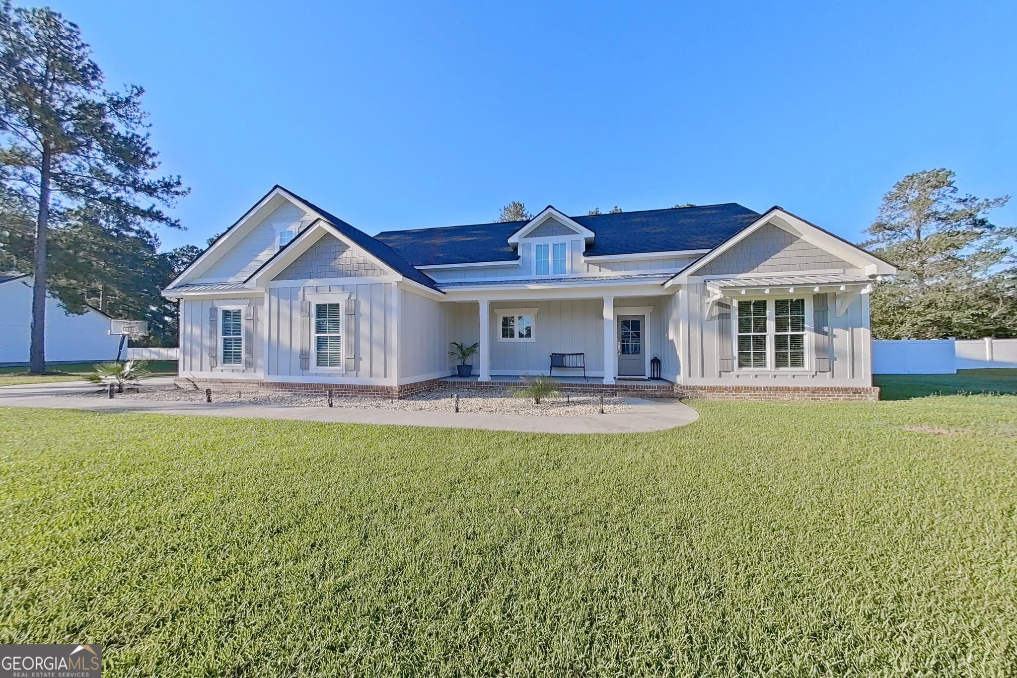 3 bedroom, 2 bathroom, 2,176 sq ft single family residence for sale at 211 Will Road, Moultrie, GA 31768 — photo 2