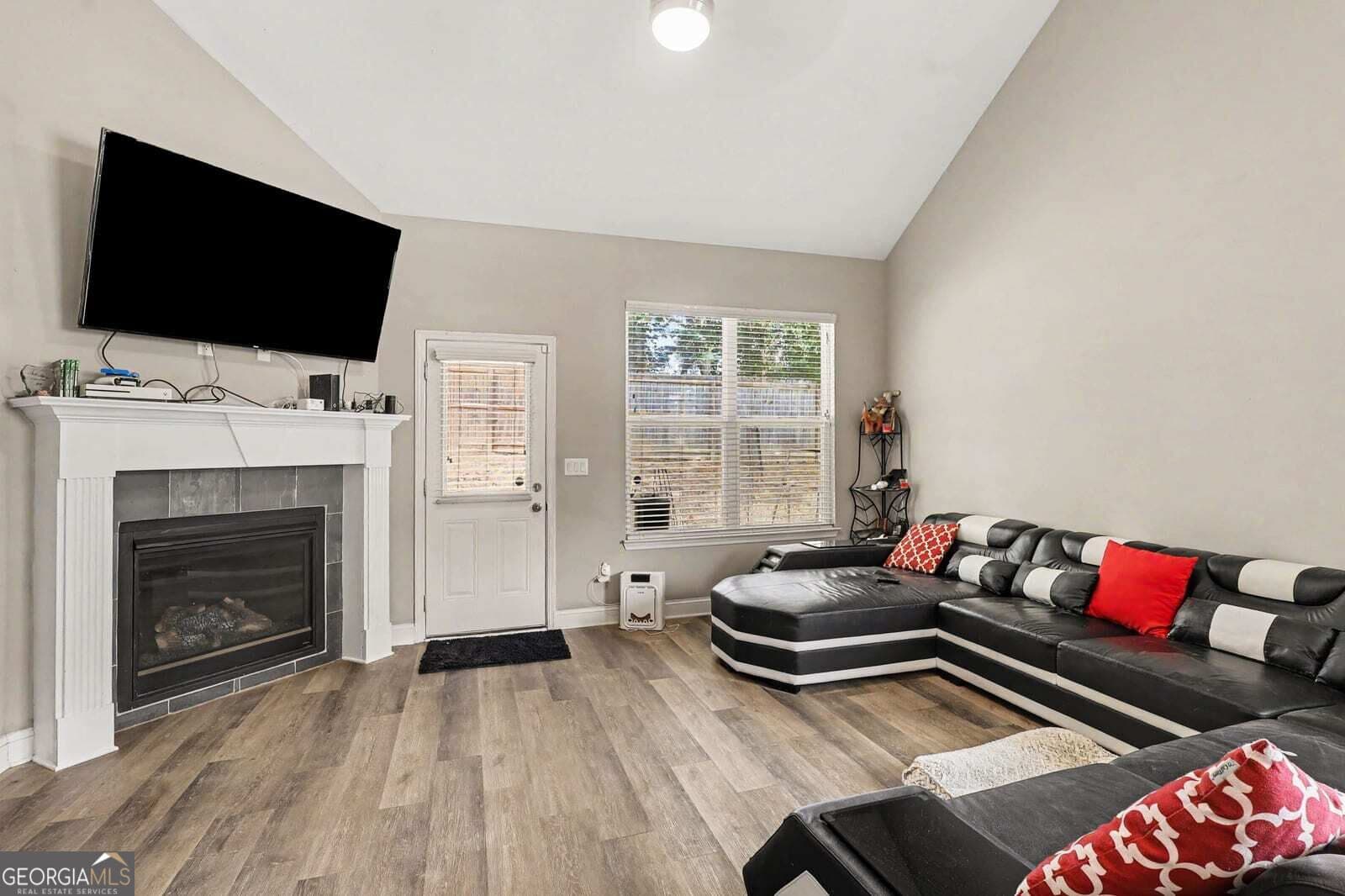 4 bedroom, 2.5 bathroom, 2,311 sq ft single family residence for sale at 572 Sprayberry Drive, Stockbridge, GA 30281 — photo 9