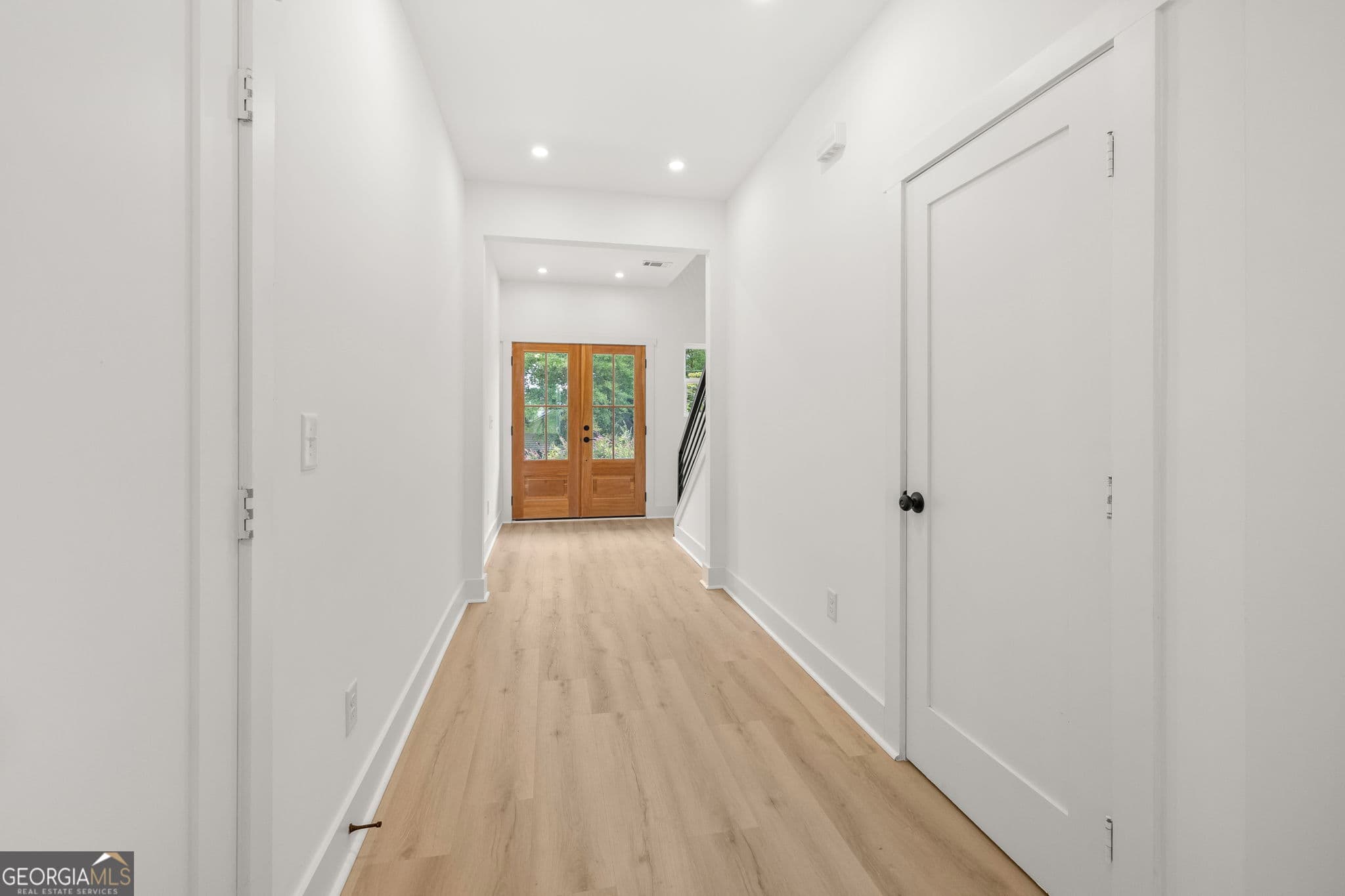 4 bedroom, 2.5 bathroom, 1,750 sq ft single family residence for sale at 176 Llewellyn Street, Clarkesville, GA 30523 — photo 4