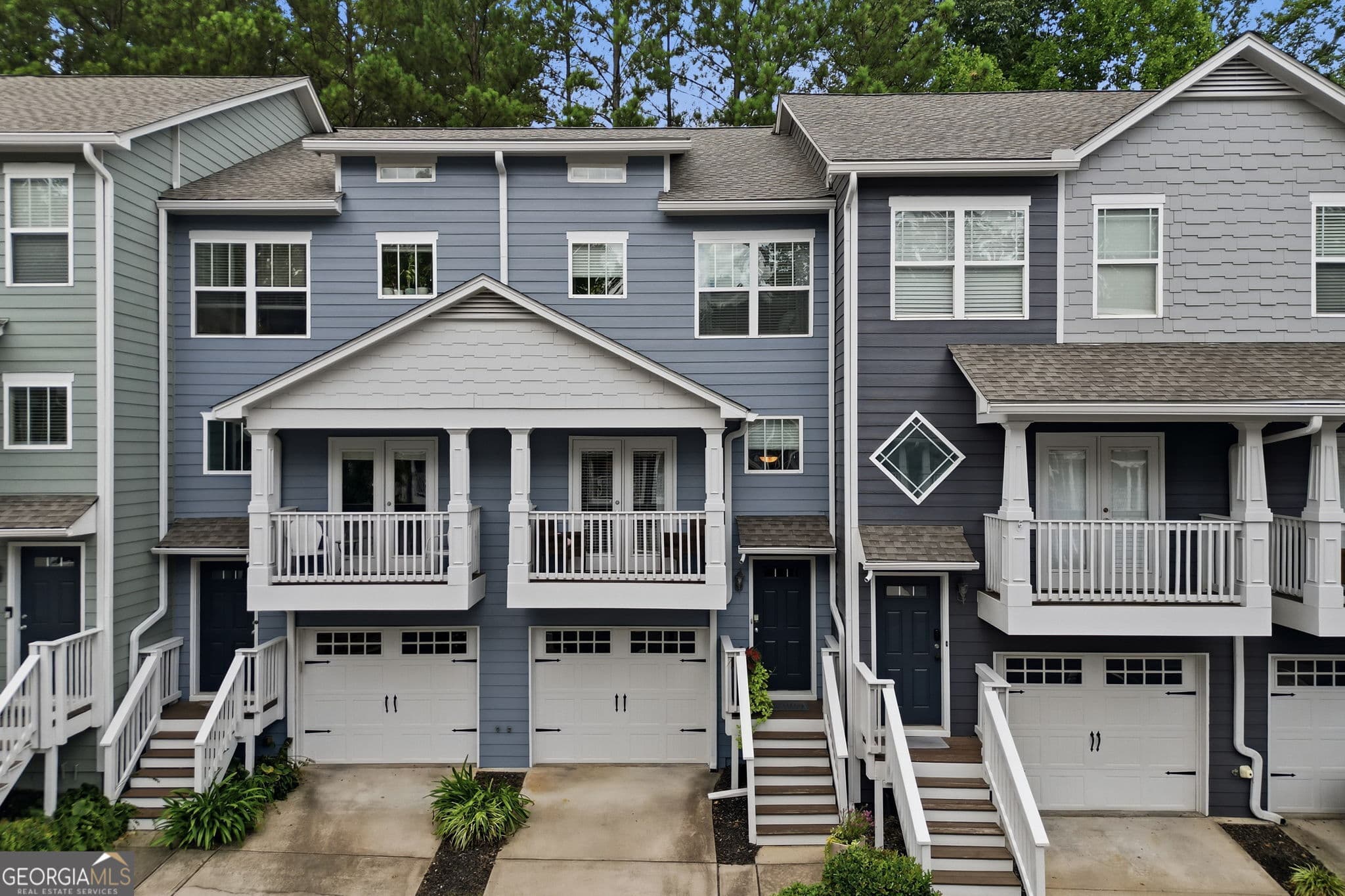 2 bedroom, 2.5 bathroom, 1,326 sq ft townhouse for sale at 1448 Liberty Parkway, Atlanta, GA 30318 — photo 1 of 23