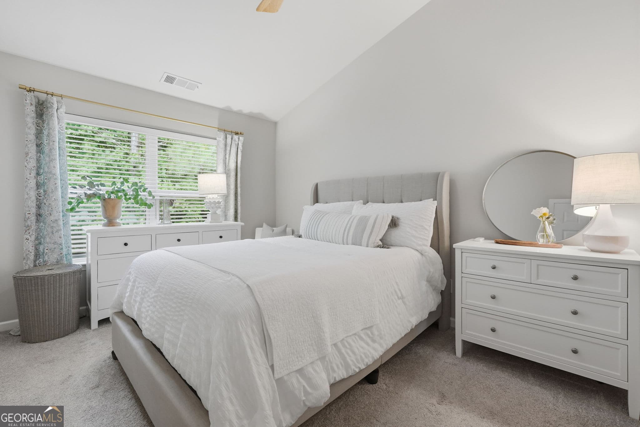 2 bedroom, 2.5 bathroom, 1,326 sq ft townhouse for sale at 1448 Liberty Parkway, Atlanta, GA 30318 — photo 9