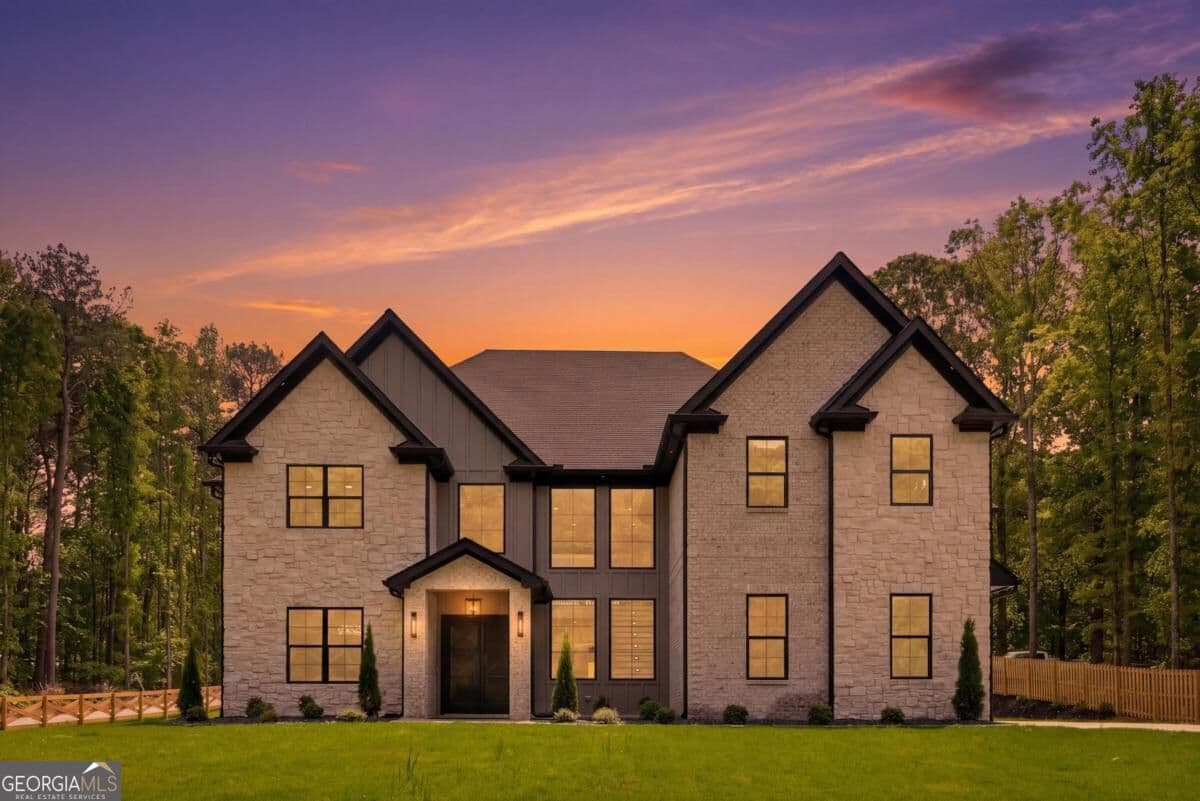5 bedroom, 5.5 bathroom, 5,500 sq ft single family residence for sale at 2196 Old Fountain Road, Lawrenceville, GA 30043 — photo 2