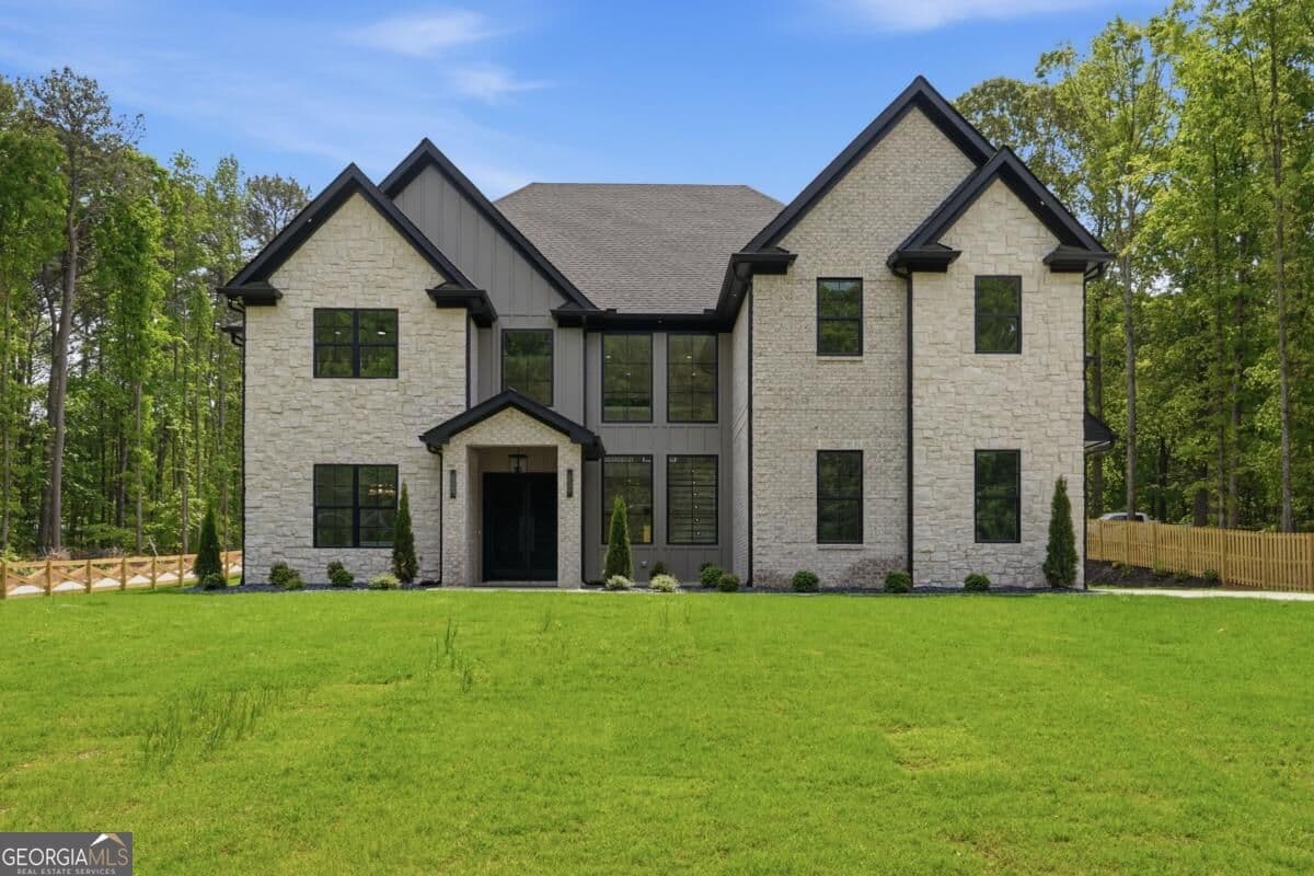 5 bedroom, 5.5 bathroom, 5,500 sq ft single family residence for sale at 2196 Old Fountain Road, Lawrenceville, GA 30043 — photo 3