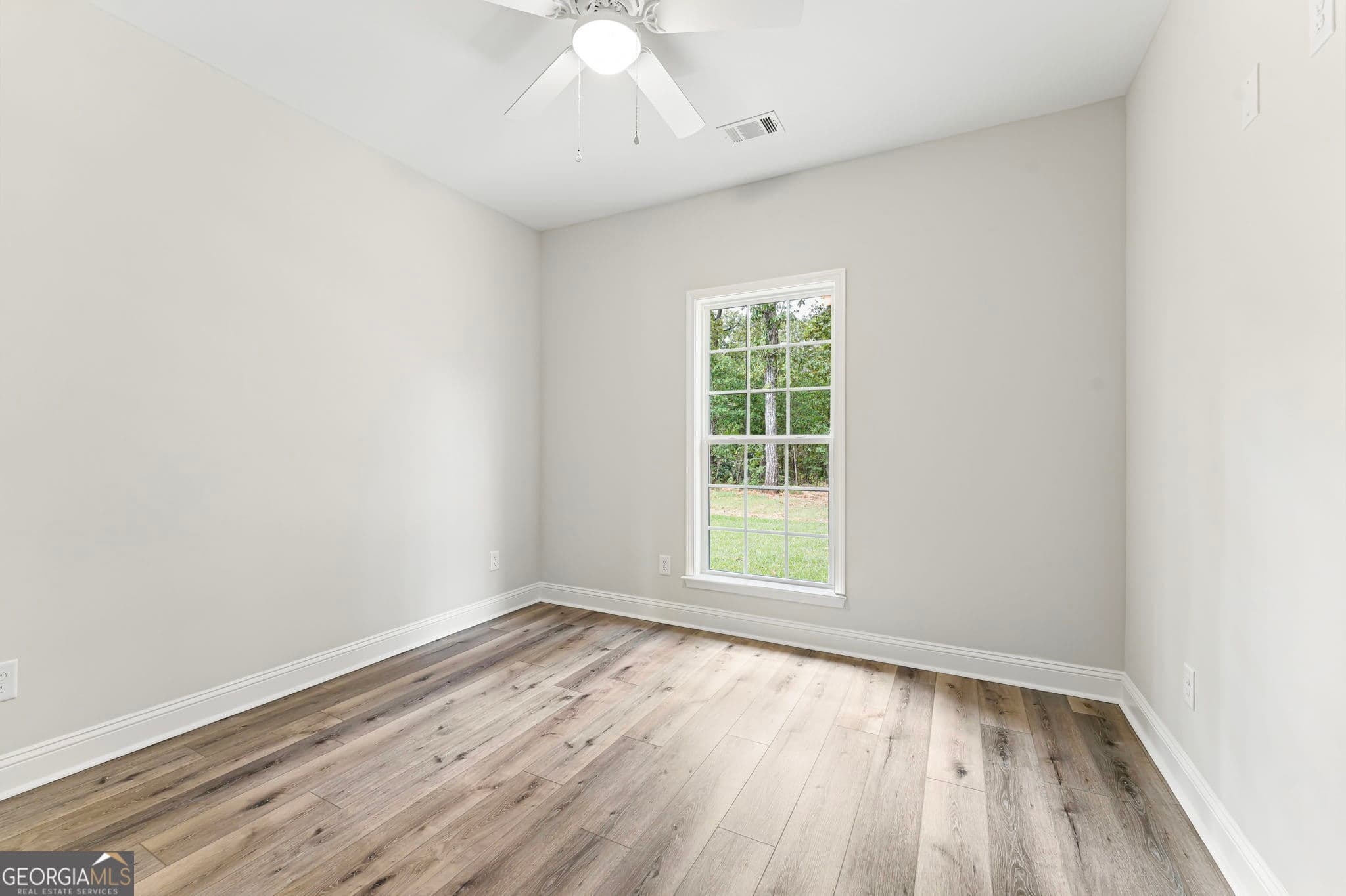 4 bedroom, 2 bathroom, 1,835 sq ft single family residence for sale at 215 Otters Ridge Drive, Kathleen, GA 31047 — photo 10
