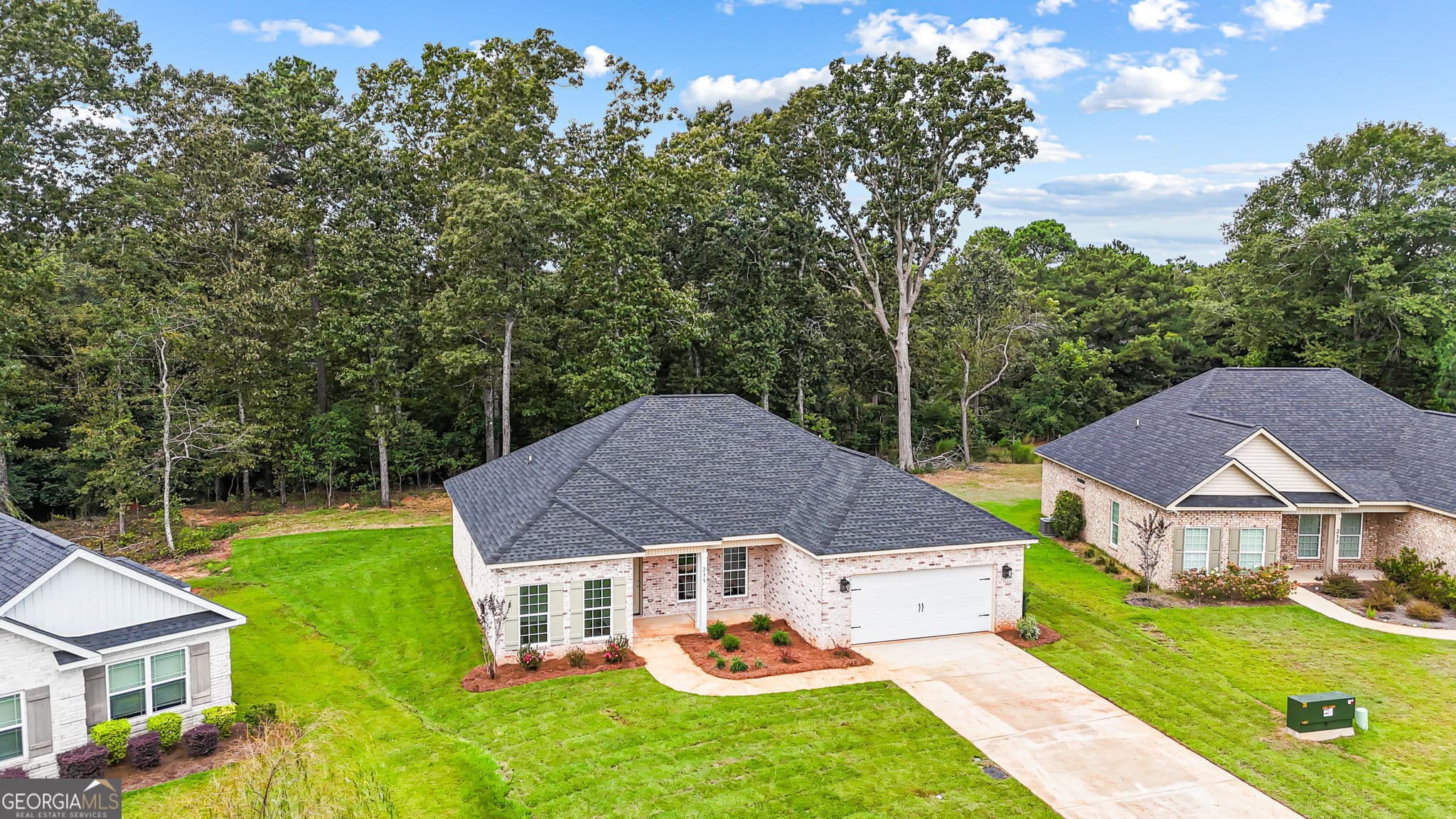 4 bedroom, 2 bathroom, 1,835 sq ft single family residence for sale at 215 Otters Ridge Drive, Kathleen, GA 31047 — photo 8