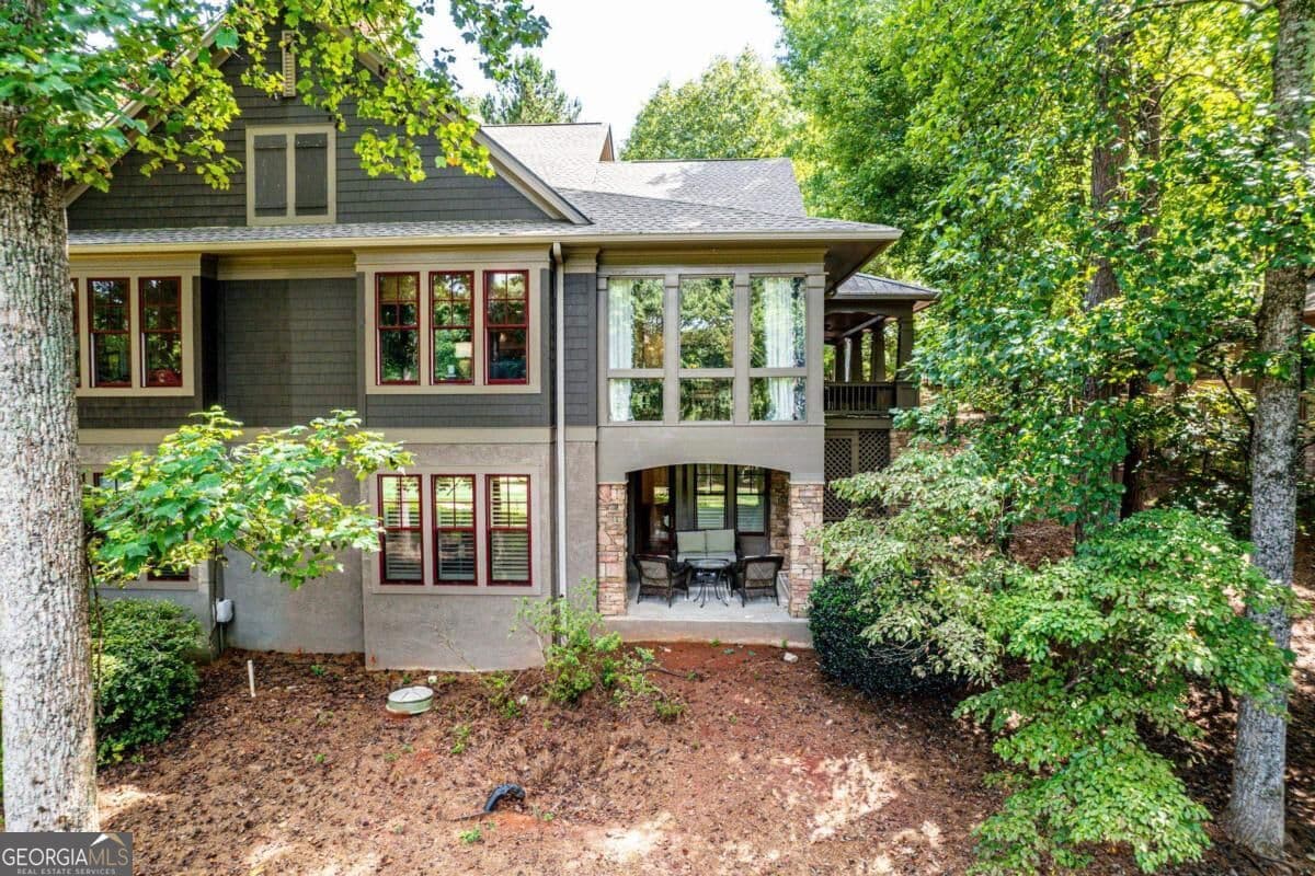 3 bedroom, 4.5 bathroom townhouse for sale at 1041 Lockets Trail, Greensboro, GA 30642 — photo 1 of 87