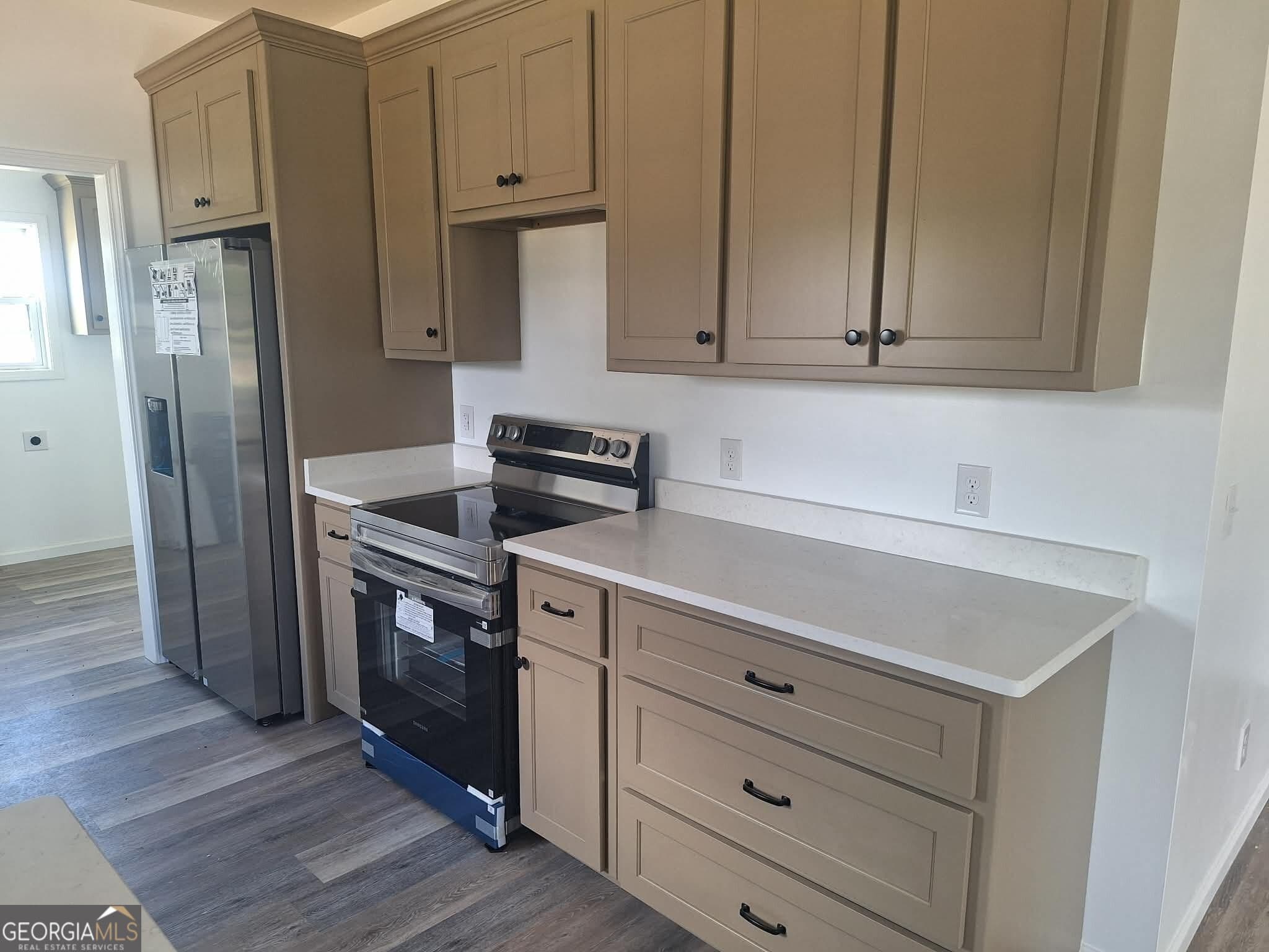 2 bedroom, 2.5 bathroom, 1,238 sq ft single family residence for sale at 27 Elmwood Lane, Baxley, GA 31513 — photo 8