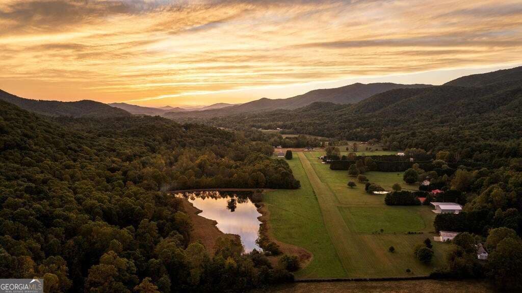 6 bedroom, 4.5 bathroom cabin,mixed use for sale at 360 Serenity Lane, Hayesville, NC 28904