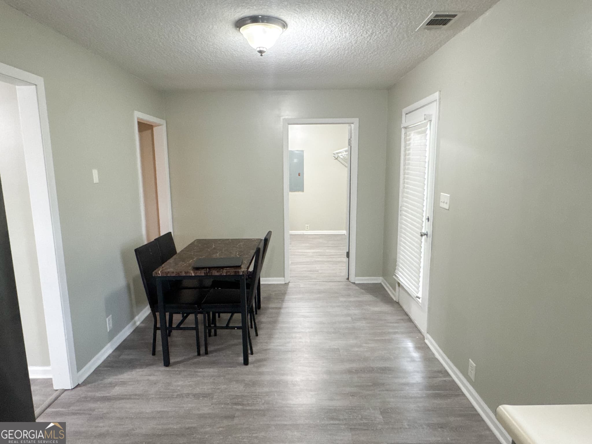 3 bedroom, 2 bathroom, 1,216 sq ft single family residence for sale at 67 Charlton, Hazlehurst, GA 31539 — photo 6