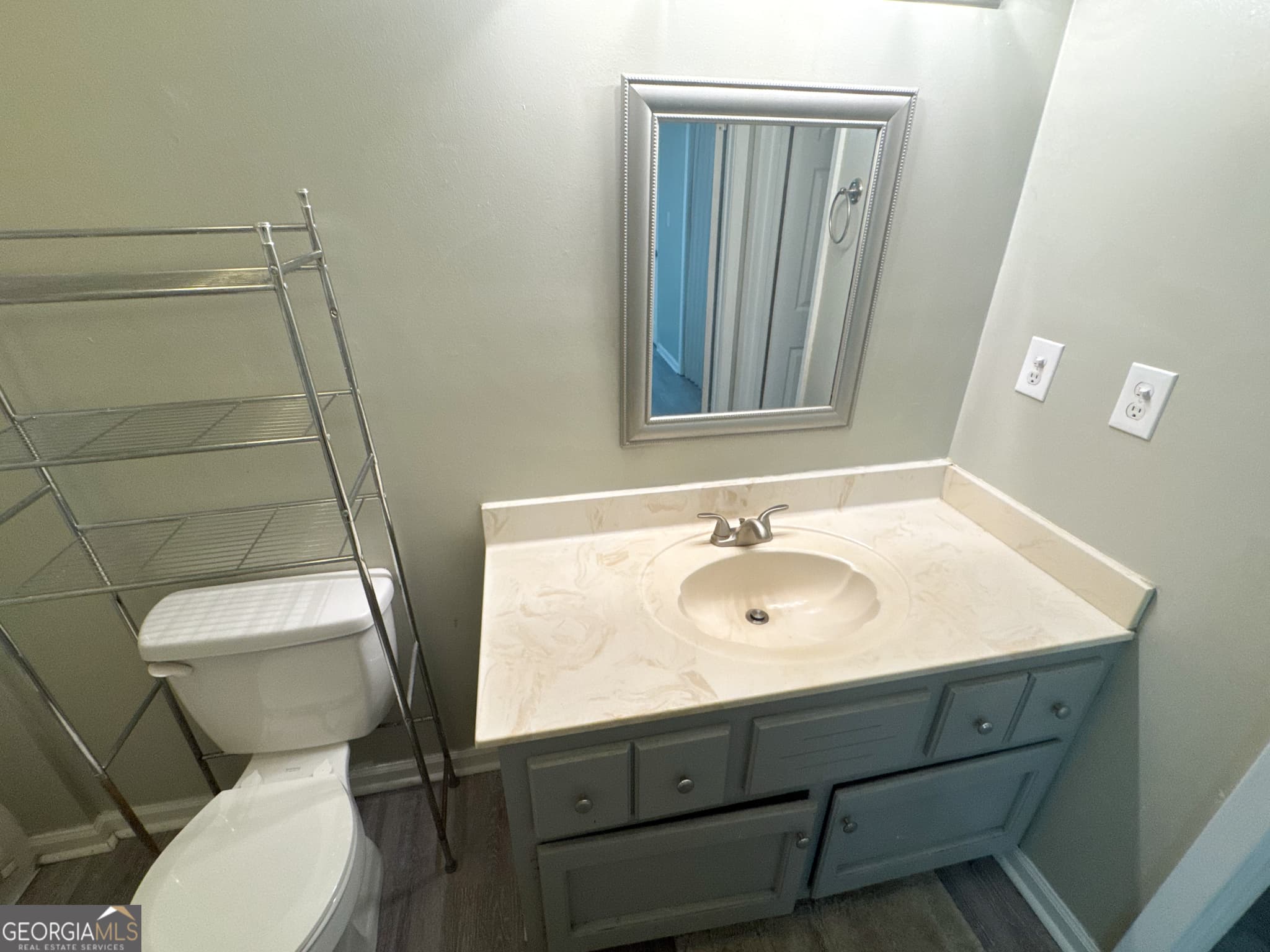 3 bedroom, 2 bathroom, 1,216 sq ft single family residence for sale at 67 Charlton, Hazlehurst, GA 31539 — photo 8