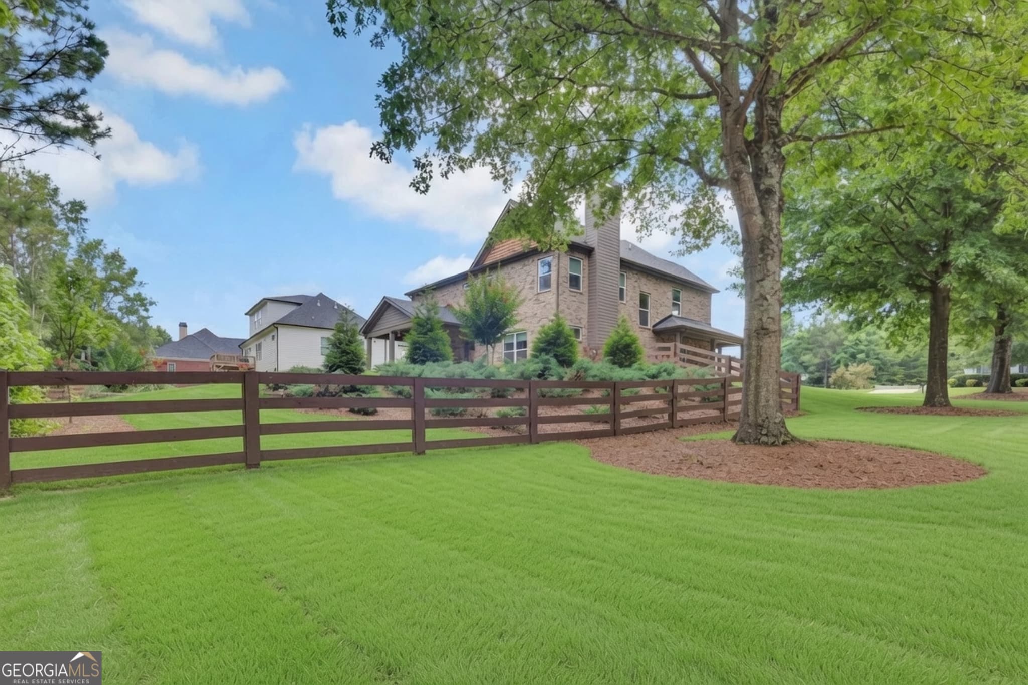 5 bedroom, 3 bathroom, 3,198 sq ft single family residence for sale at 170 Rose Creek Drive, Covington, GA 30014 — photo 2