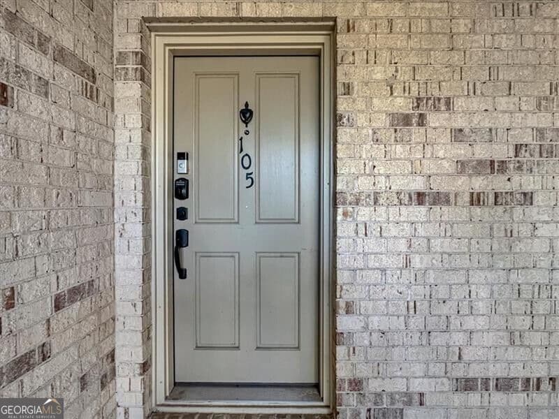 3 bedroom, 2 bathroom, 1,500 sq ft condominium for sale at 105 Adrian Place, Atlanta, GA 30327 — photo 3