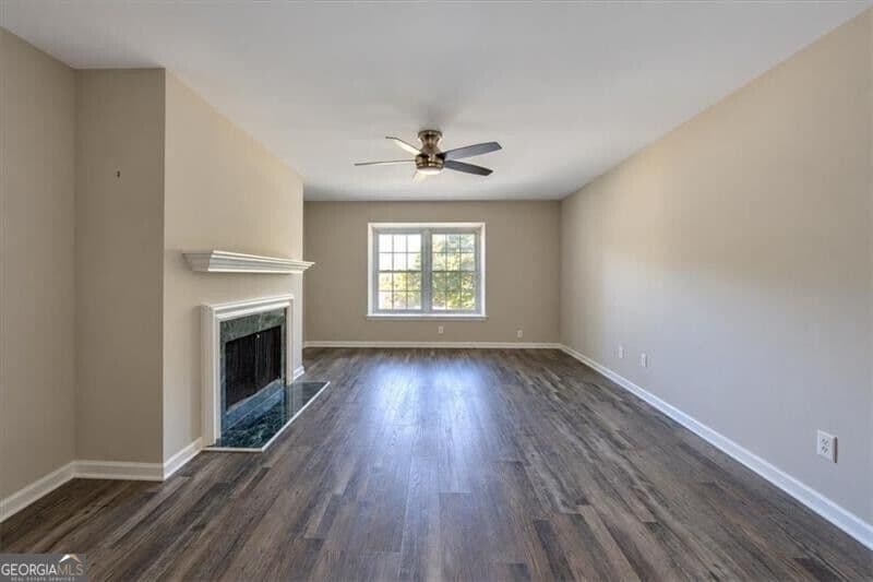 3 bedroom, 2 bathroom, 1,500 sq ft condominium for sale at 105 Adrian Place, Atlanta, GA 30327 — photo 5
