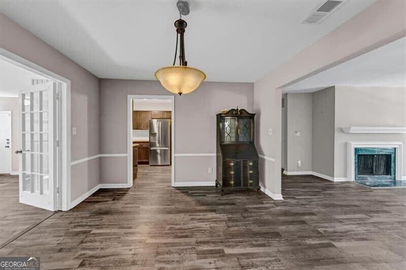 3 bedroom, 2 bathroom, 1,500 sq ft condominium for sale at 105 Adrian Place, Atlanta, GA 30327 — photo 9