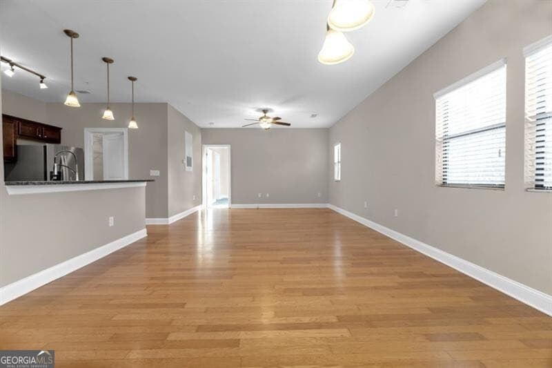 2 bedroom, 2 bathroom, 1,137 sq ft condominium for sale at 2230 Cheshire Bridge Road 412, Atlanta, GA 30324 — photo 5