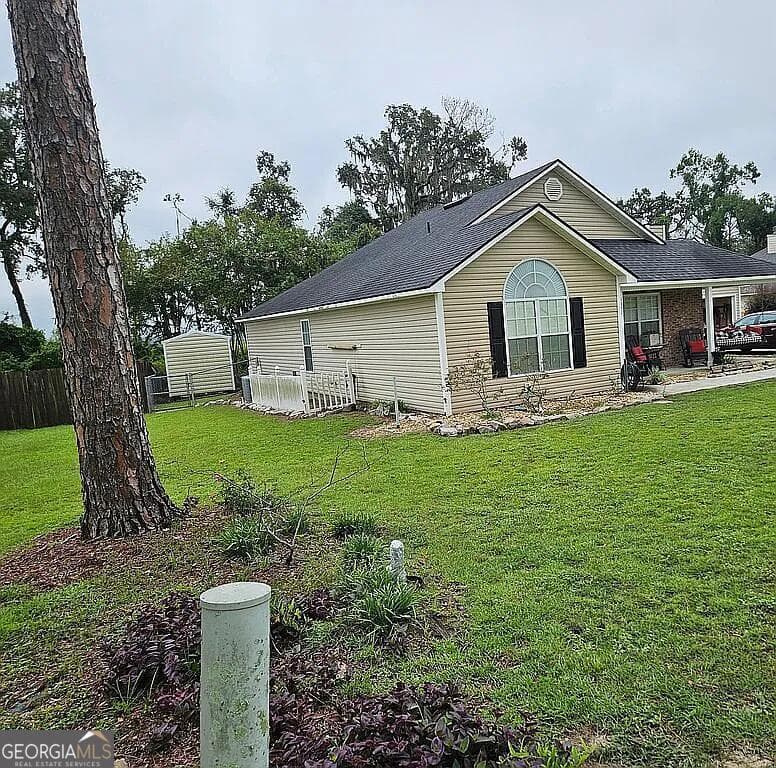 3 bedroom, 2 bathroom, 1,740 sq ft single family residence for sale at 5325 Golf Drive, Lake Park, GA 31636