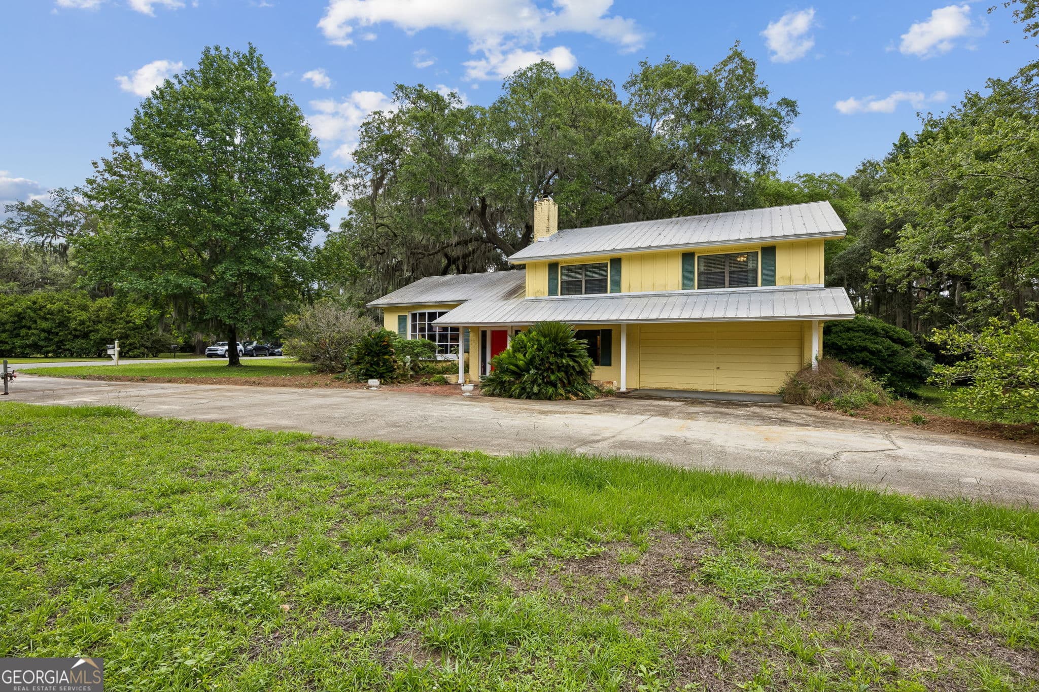3 bedroom, 2.5 bathroom, 2,207 sq ft single family residence under contract at 711 Mildred Street, St. Marys, GA 31558 — photo 3