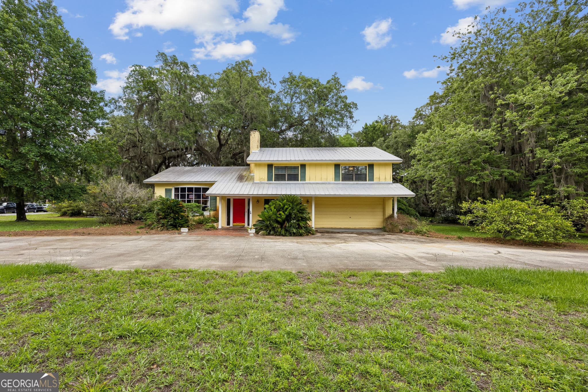 3 bedroom, 2.5 bathroom, 2,207 sq ft single family residence under contract at 711 Mildred Street, St. Marys, GA 31558 — photo 4