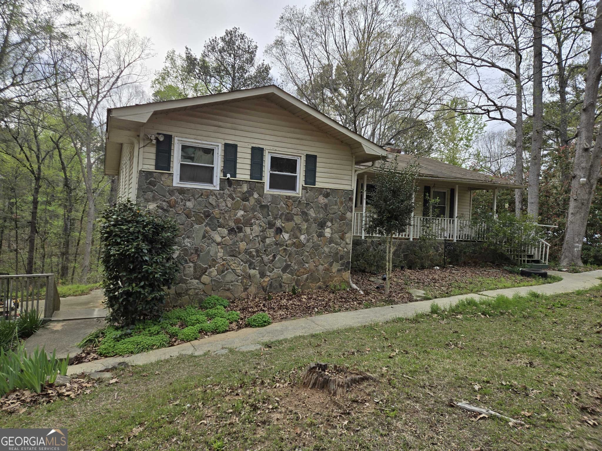 3 bedroom, 2 bathroom, 1,504 sq ft single family residence sold at 1009 Whip-Poor-Will Road, Monticello, GA 31064