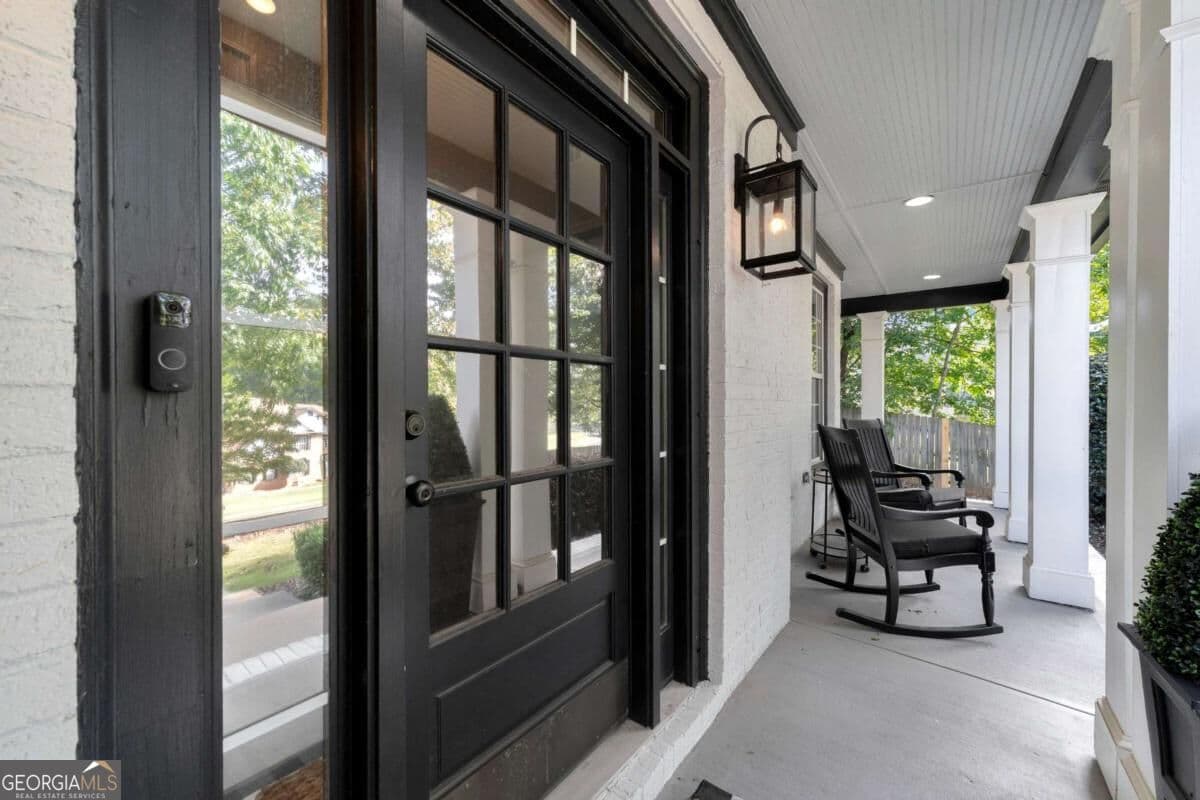 5 bedroom, 3 bathroom, 3,187 sq ft single family residence for sale at 2373 Oak Falls Lane, Buford, GA 30519 — photo 4