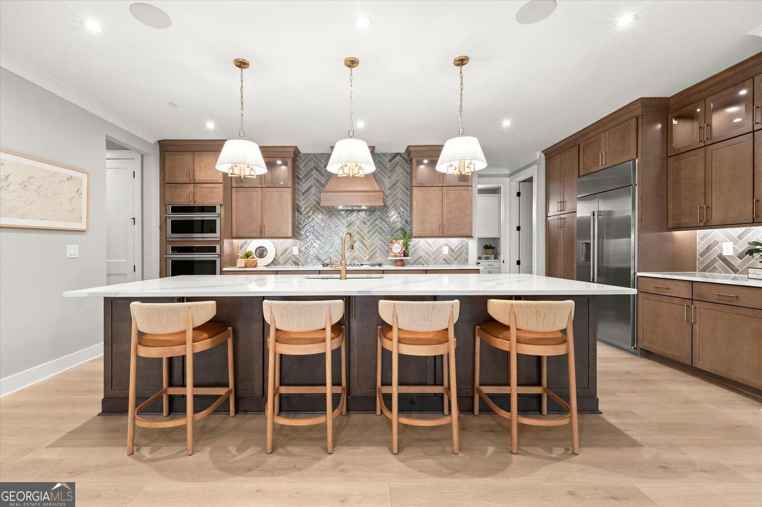4 bedroom, 3.5 bathroom, 3,912 sq ft single family residence for sale at 3880 Manor Court Drive, Alpharetta, GA 30004 — photo 4
