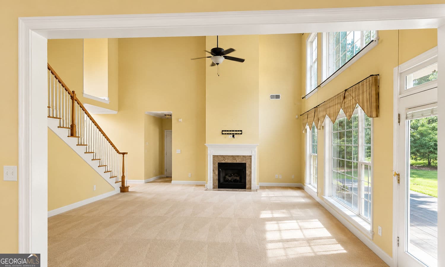 4 bedroom, 3.5 bathroom, 3,602 sq ft single family residence for sale at 235 Allenwood Road, Fayetteville, GA 30214 — photo 7
