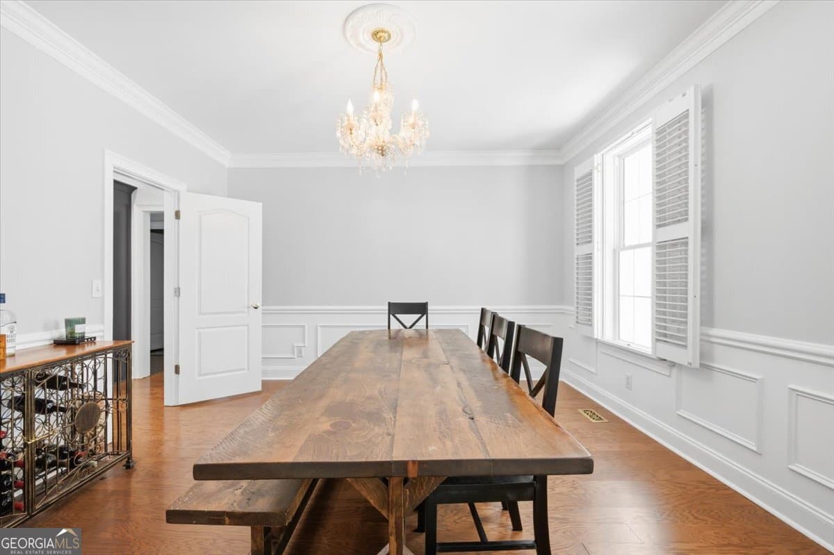 4 bedroom, 3.5 bathroom, 4,325 sq ft single family residence for sale at 5445 Wesleyan Drive, Macon, GA 31210 — photo 5