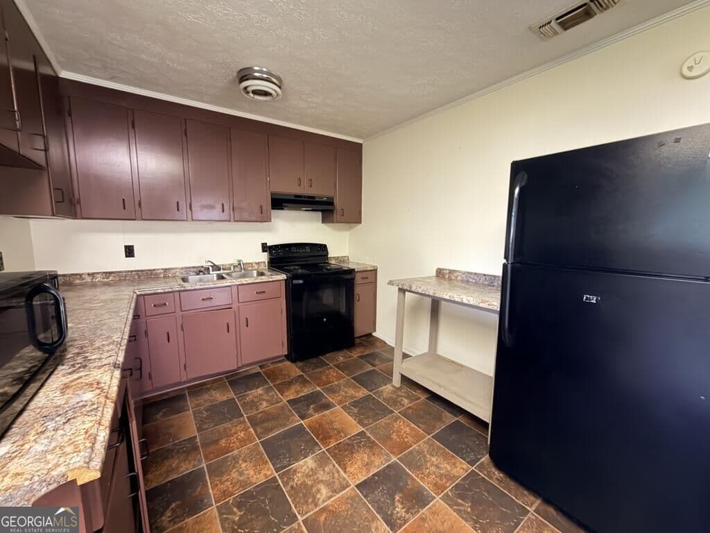 3 bedroom, 1 bathroom, 1,000 sq ft single family residence for sale at 261 13th Avenue, Cairo, GA 39828 — photo 2