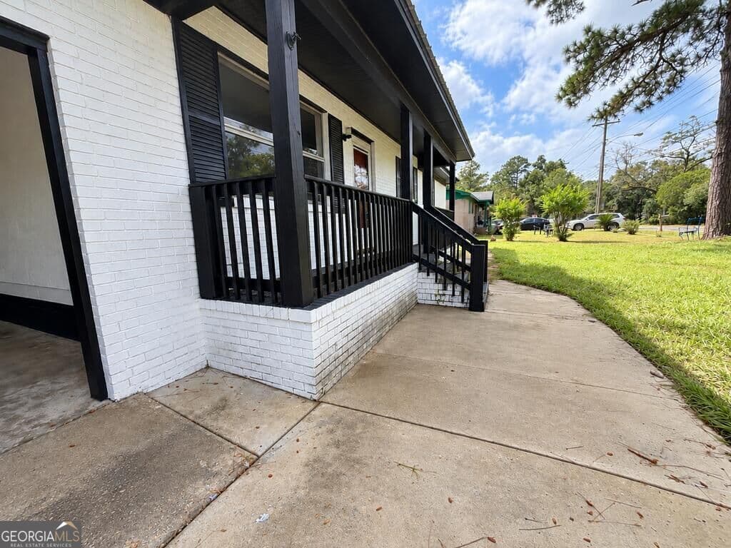 3 bedroom, 1 bathroom, 1,000 sq ft single family residence for sale at 261 13th Avenue, Cairo, GA 39828 — photo 10