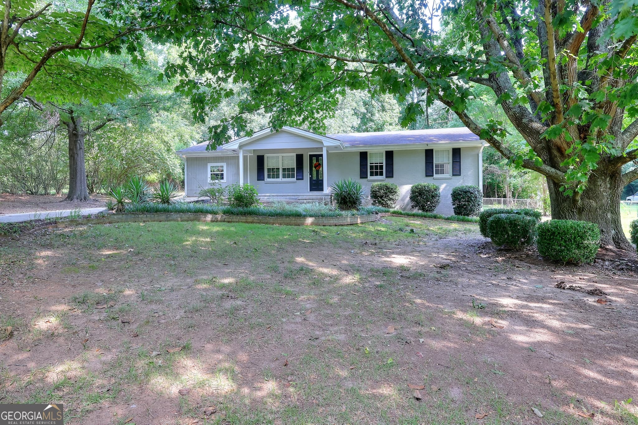 4 bedroom, 2 bathroom, 1,325 sq ft single family residence for sale at 343 Cedar Creek Road, Winder, GA 30680 — photo 1 of 20