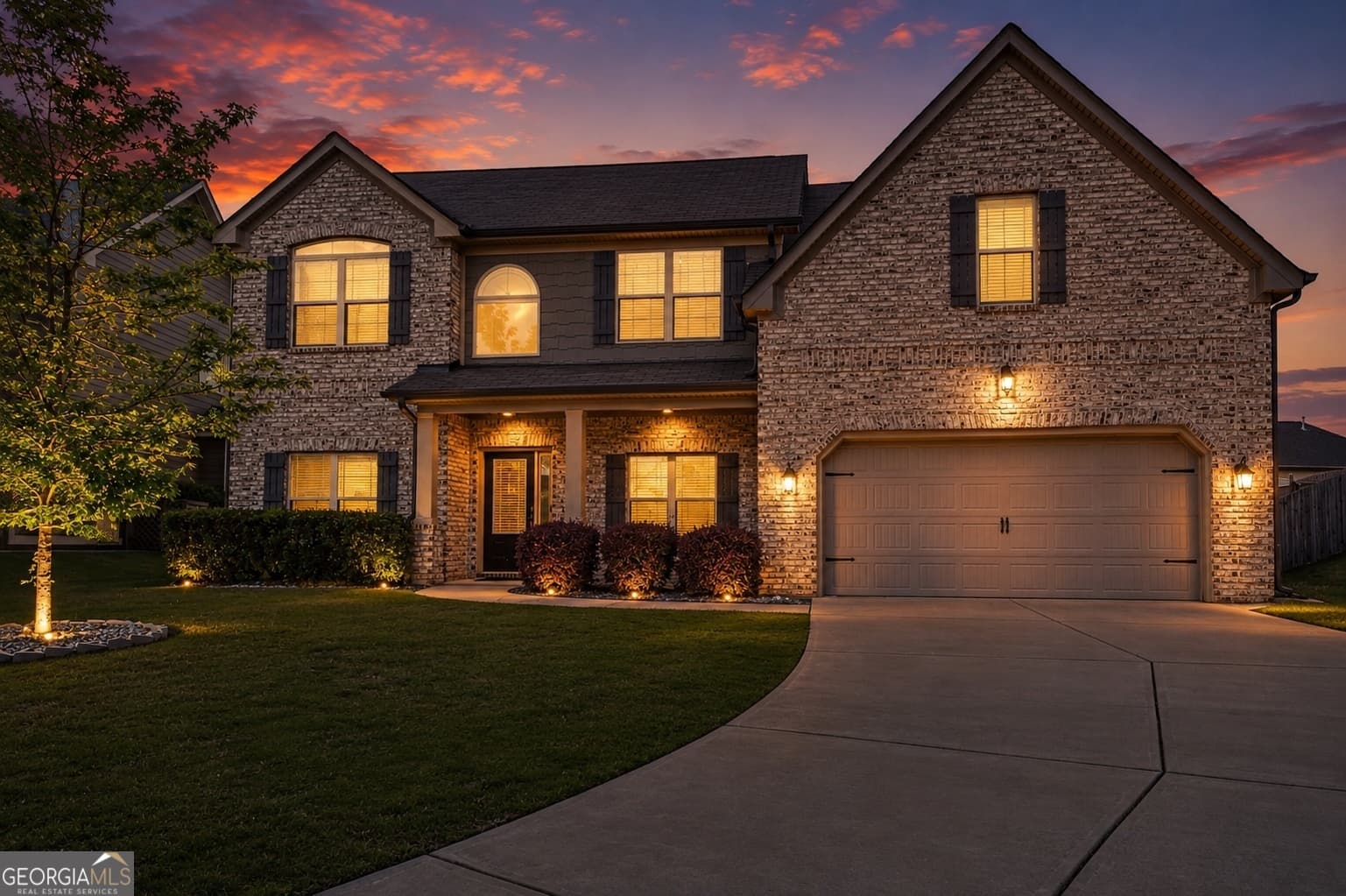 5 bedroom, 4 bathroom, 3,019 sq ft single family residence for sale at 602 Baymist Court, Loganville, GA 30052 — photo 3