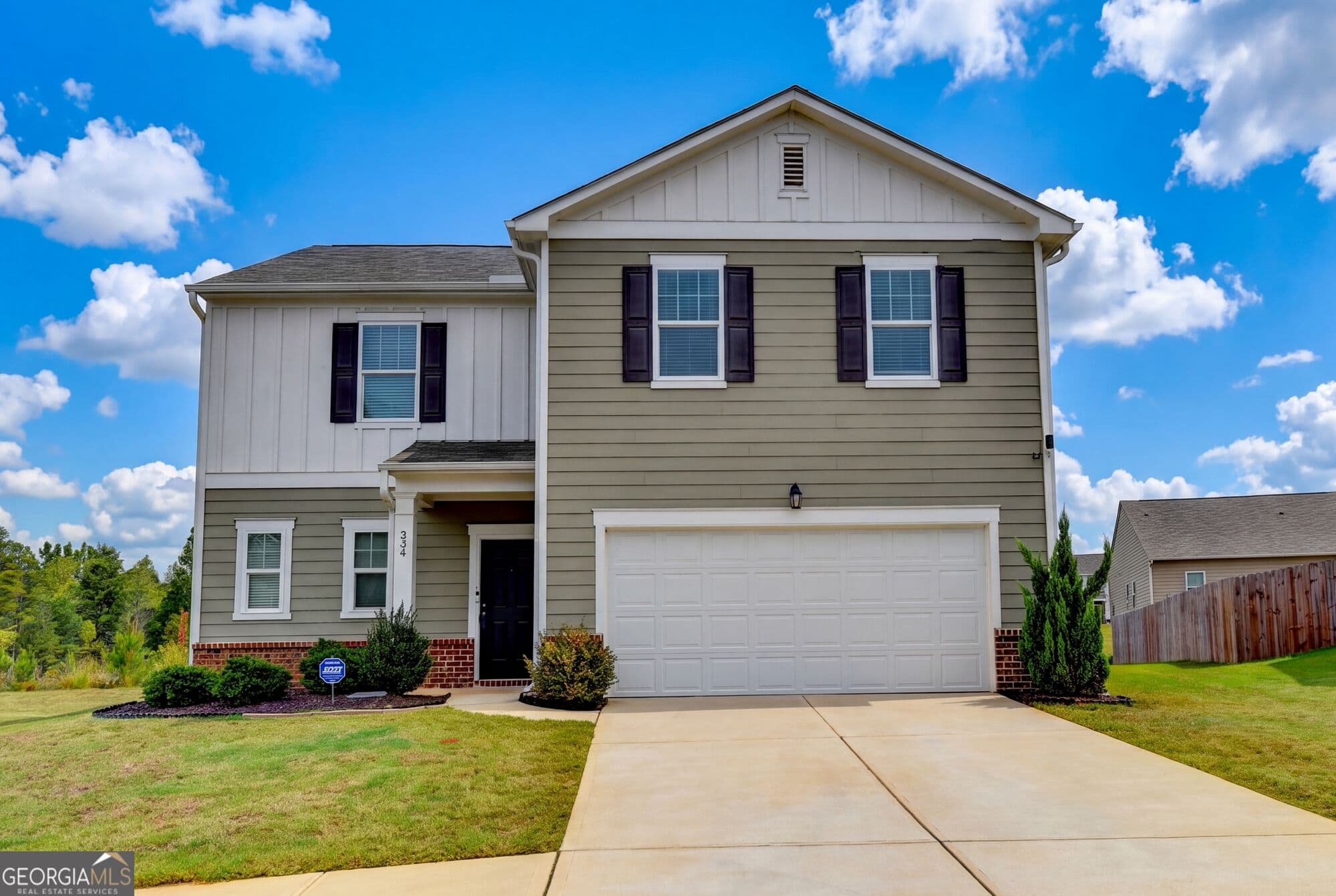5 bedroom, 2.5 bathroom, 2,508 sq ft single family residence for sale at 304 Coronado Drive, Locust Grove, GA 30248