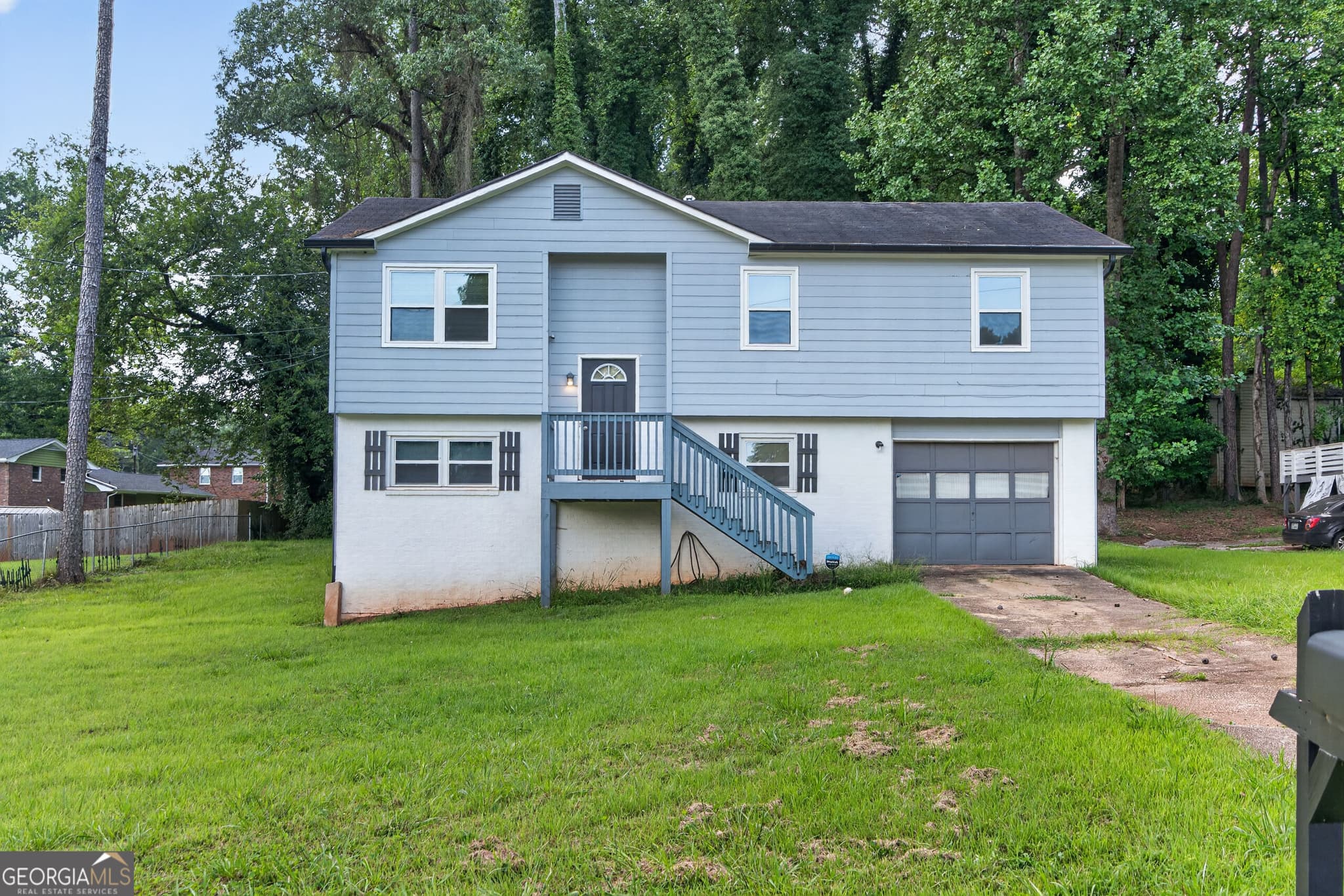 3 bedroom, 2 bathroom, 1,702 sq ft single family residence for sale at 3239 Pine Springs Manor, Decatur, GA 30034 — photo 1 of 24