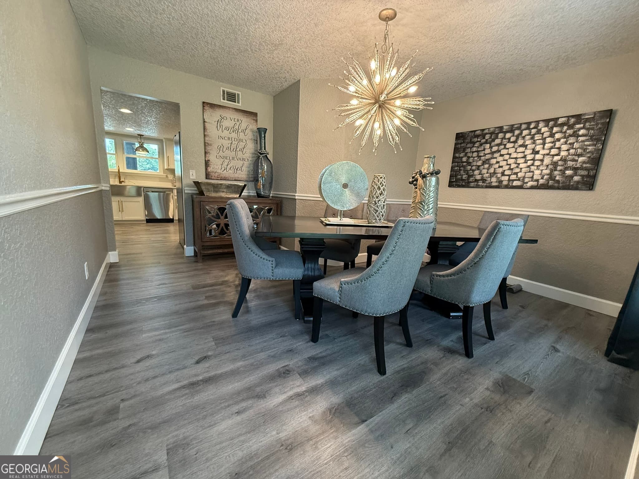 5 bedroom, 3 bathroom, 2,720 sq ft single family residence for sale at 712 Old Waynesville Road, Jesup, GA 31546 — photo 7