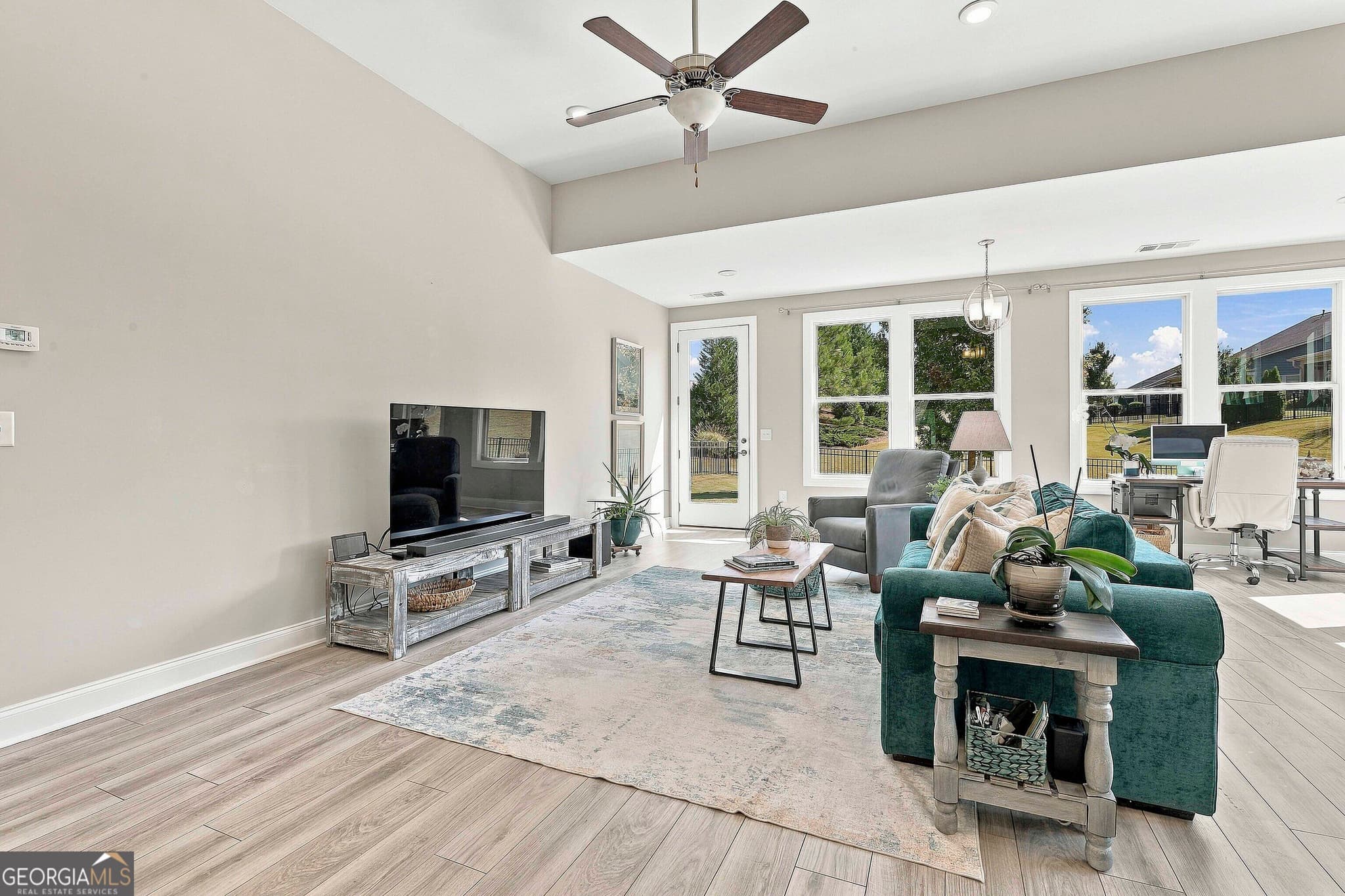 2 bedroom, 2 bathroom, 1,704 sq ft single family residence for sale at 151 Iron Oak Drive, Peachtree City, GA 30269 — photo 6