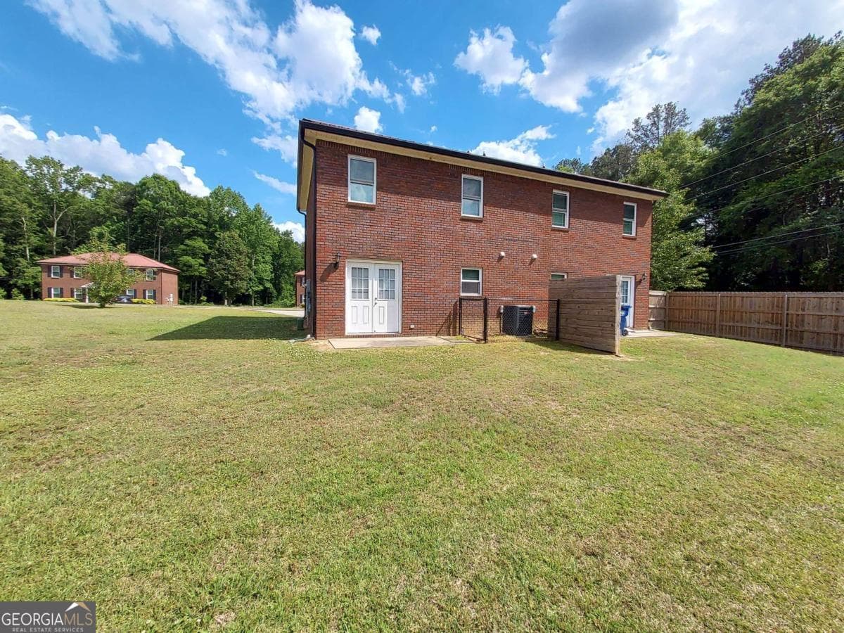 3 bedroom, 1.5 bathroom, 1,134 sq ft duplex for rent at 160 Second Street TOWNHOME #2, Winder, GA 30680 for $1,500 a month — photo 6