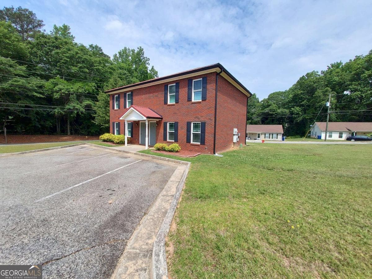 3 bedroom, 1.5 bathroom, 1,134 sq ft duplex for rent at 160 Second Street TOWNHOME #2, Winder, GA 30680 for $1,500 a month — photo 5