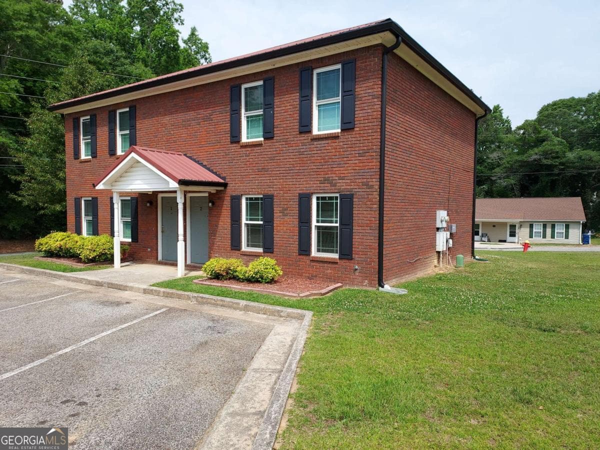 3 bedroom, 1.5 bathroom, 1,134 sq ft duplex for rent at 160 Second Street TOWNHOME #2, Winder, GA 30680 for $1,500 a month — photo 4
