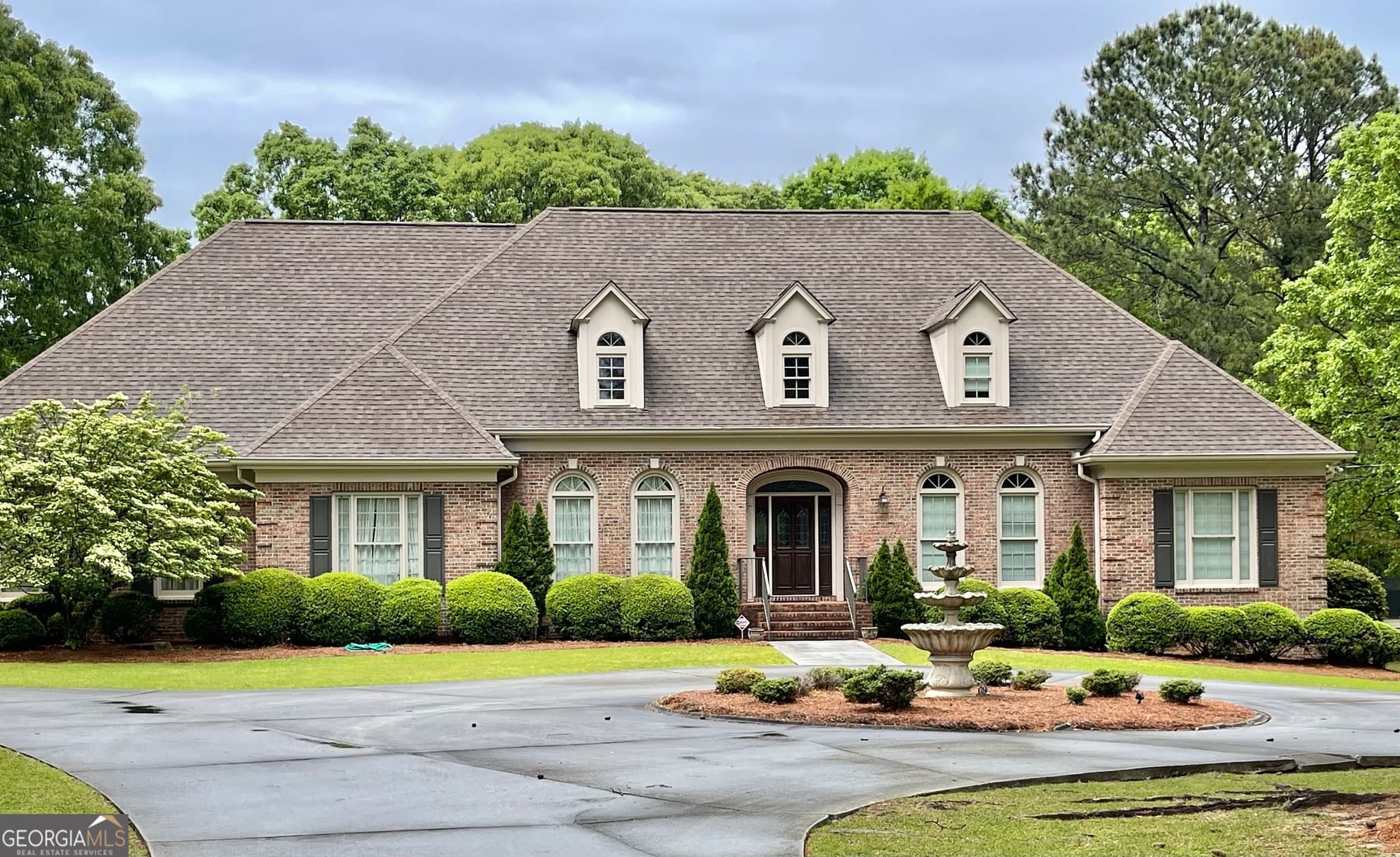 4 bedroom, 4.5 bathroom, 4,555 sq ft single family residence sold at 1551 Pharrs Road, Snellville, GA 30078