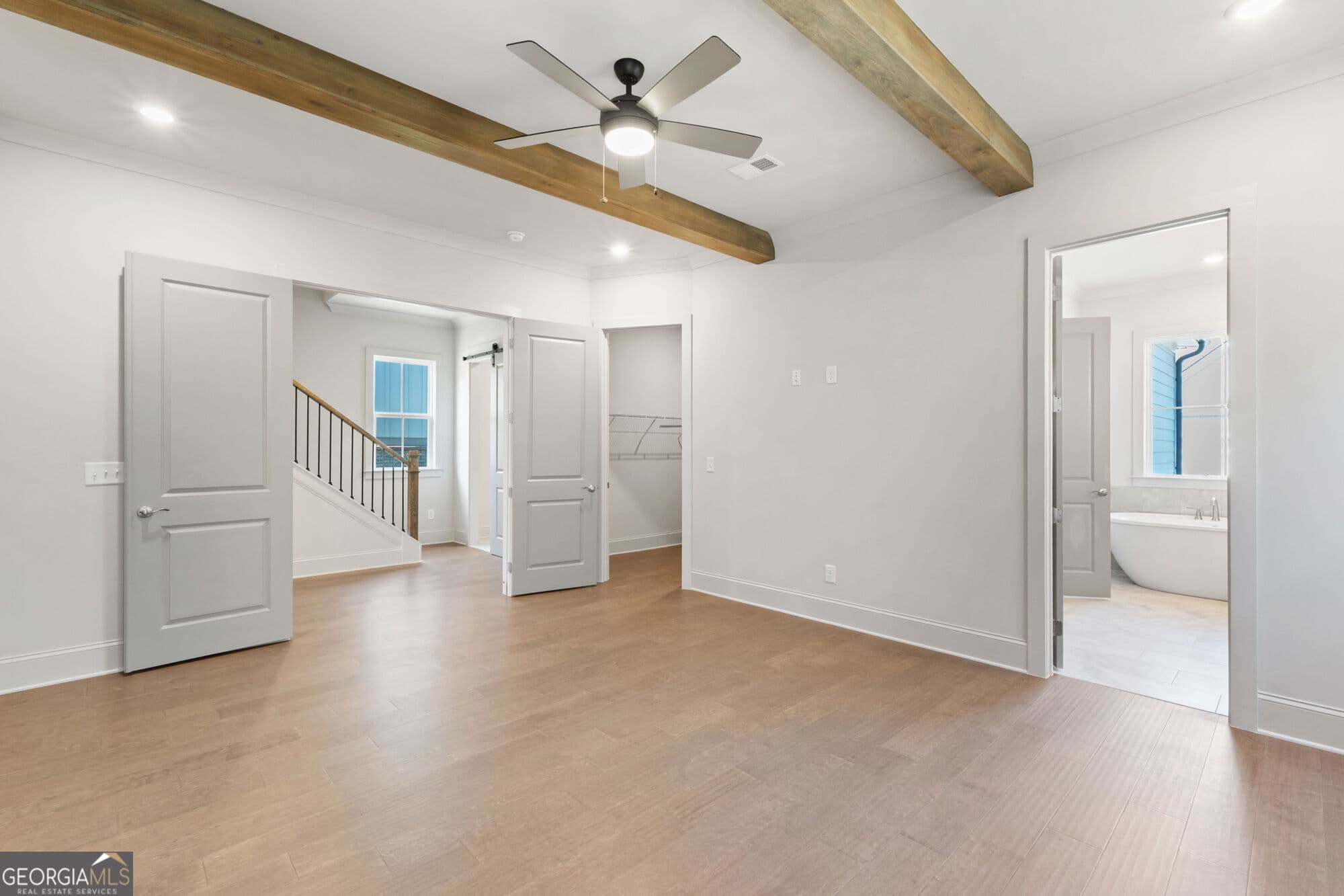 4 bedroom, 3.5 bathroom, 2,811 sq ft single family residence for sale at 1385 Harmony Bend, Watkinsville, GA 30677 — photo 4